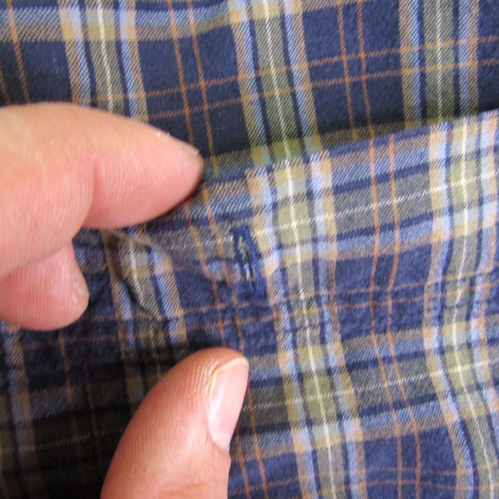 Vintage Woolrich Shirt Mens Medium Blue Green Tartan Plaid Button Up Twill Deep Navy Size US M / EU 48-50 / 2 - 3 Thumbnail