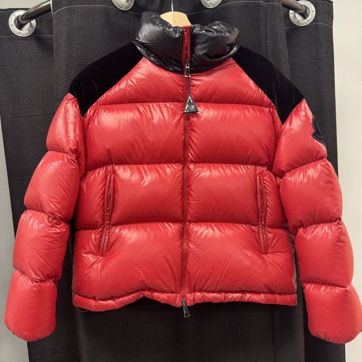 Moncler Chouelle Short Down Jacket