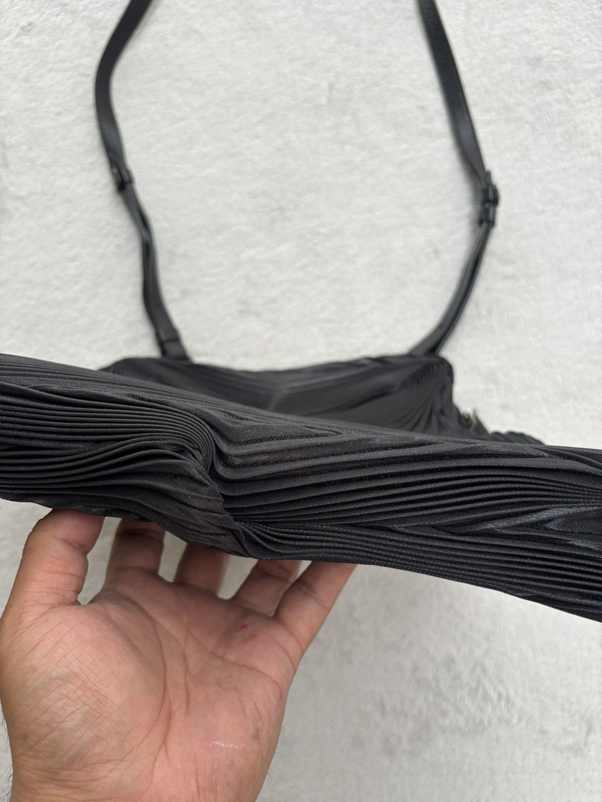 Issey Miyake Issey Miyake Meteorite Sling Bag Size ONE SIZE - 6 Thumbnail