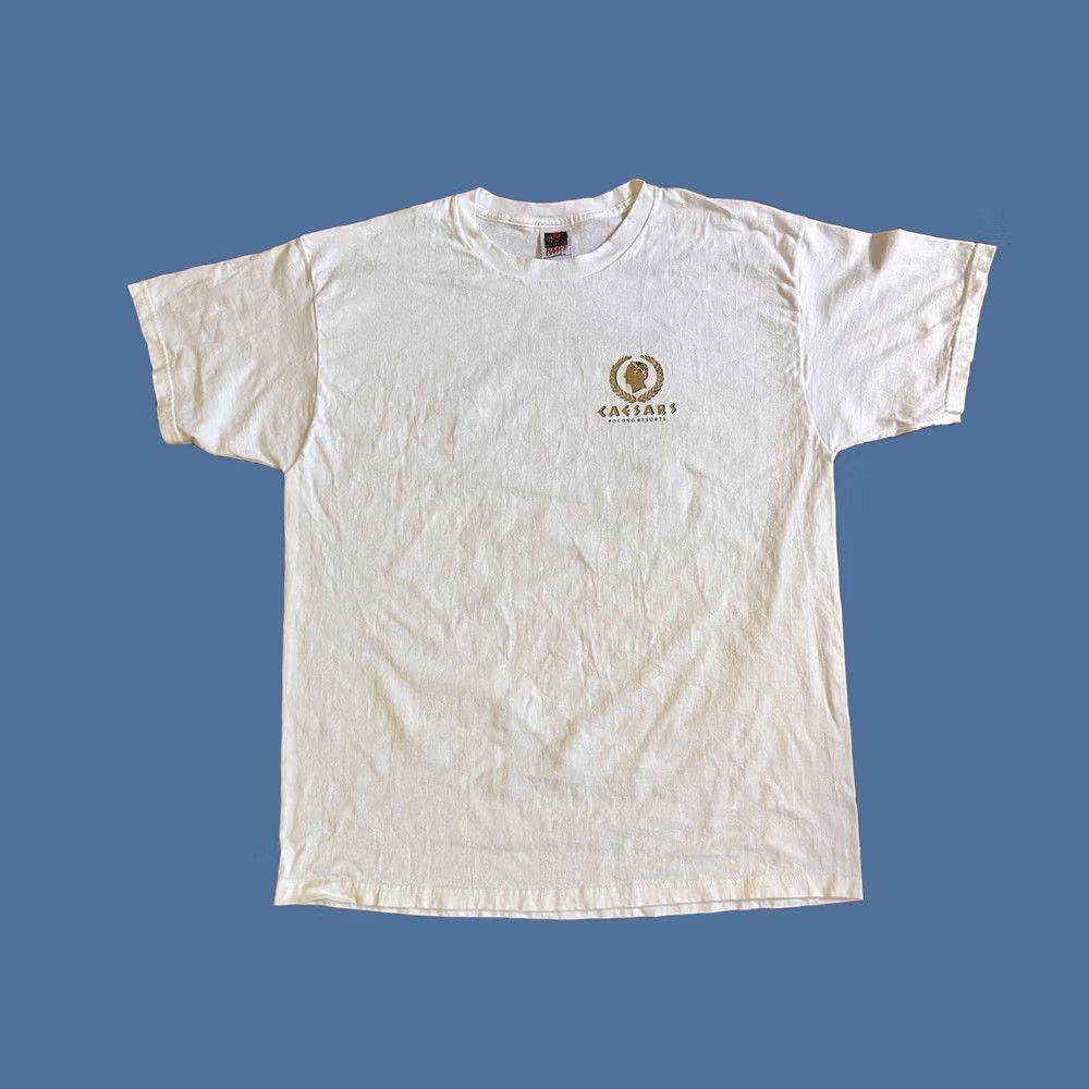 Fruit Of The Loom VINTAGE Nike Shirt Men XL White Caesar’s Pocono Resorts 2001 WE GOT MARRIED Logo Graphic Print 45” chest 29-1/2" shoulder to hem Size US XL / EU 56 / 4 - 1 Thumbnail