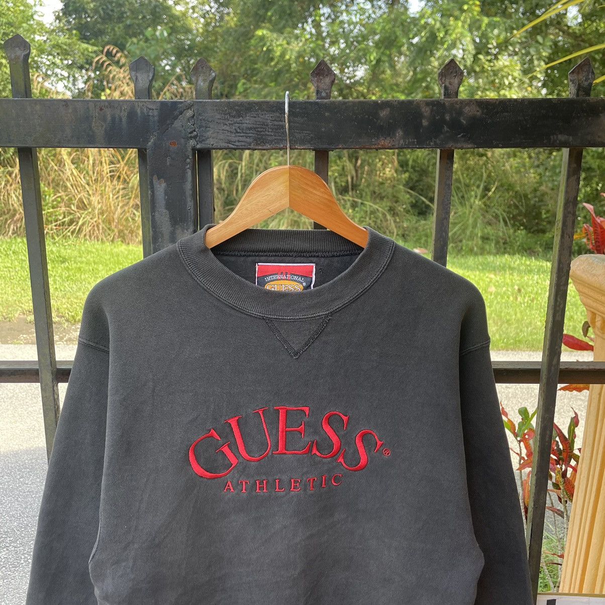 Guess × Vintage 🔥Vintage 90s GUESS Embroidered Spellout Sweatshirts Size US S / EU 44-46 / 1 - 3 Thumbnail