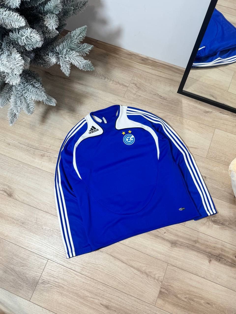 Adidas Vintage Adidas Grasshoppers Football Sweatshirt Socker Track Size US L / EU 52-54 / 3 - 1 Thumbnail