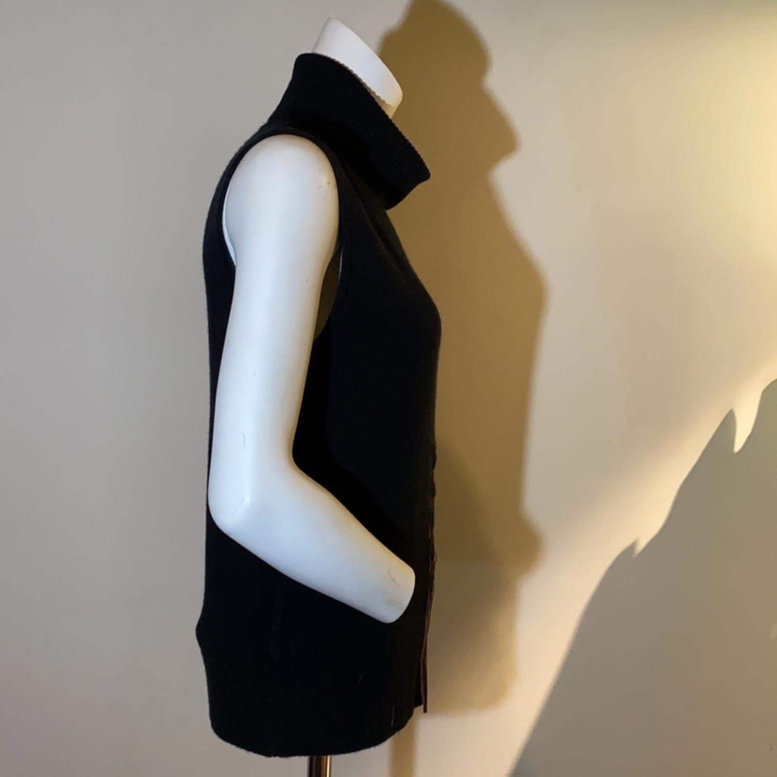 Other VTG Last Woman Black Sleeveless Turtleneck Suede Trim M/L Size M / US 6-8 / IT 42-44 - 2 Thumbnail