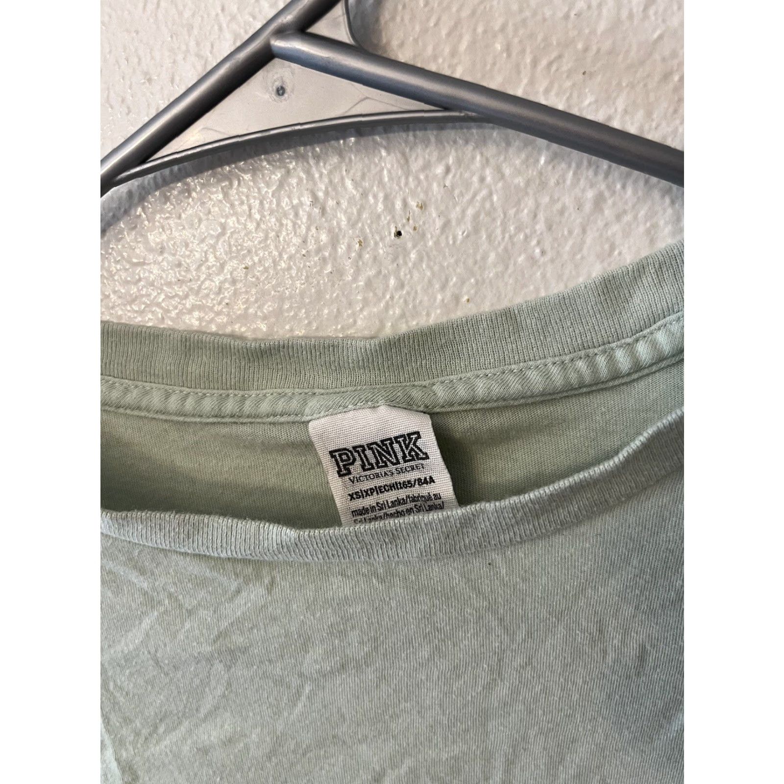 Victoria's Secret Victoria Secret PINK T-Shirt Color Green Sz XS Scoop Neck Short Sleeve cotto Size XS / US 0-2 / IT 36-38 - 3 Thumbnail