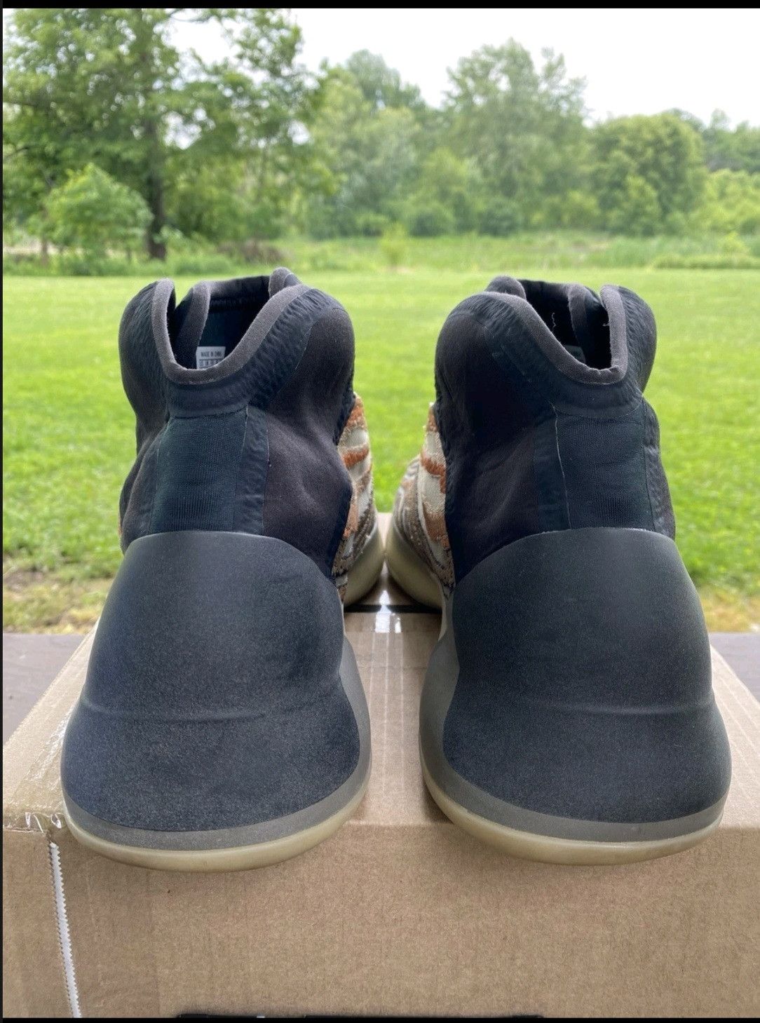 Adidas Adidas Yeezy Quantum Flash Orange GW5314 Size 12.5 Men Size US 12.5 / EU 45-46 - 5 Thumbnail