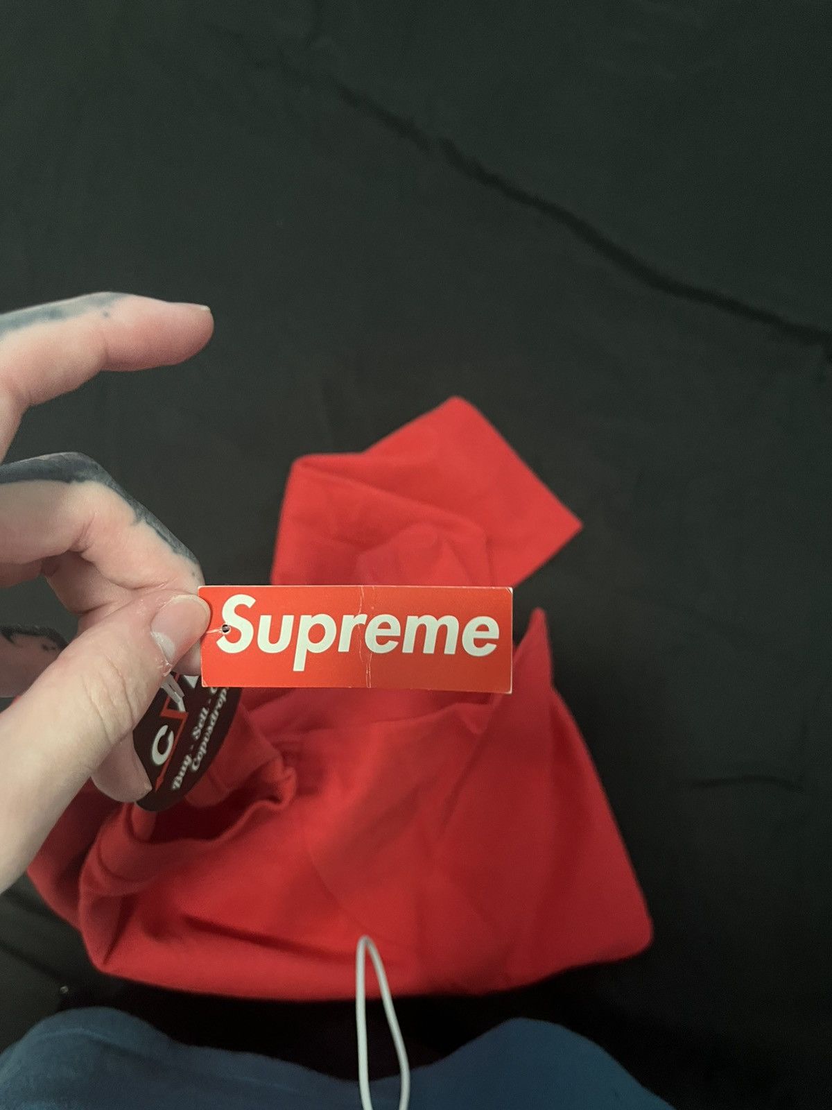 Supreme Supreme suck my cunt tee red Size US L / EU 52-54 / 3 - 6 Thumbnail