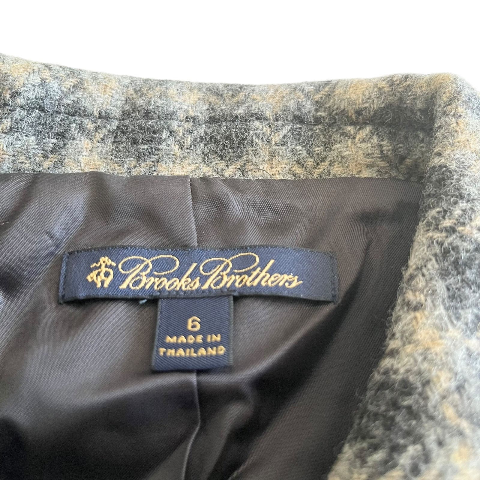 Brooks Brothers Brooks Brothers Gray Plaid Women’s Wool Collared Jacket Size M / US 6-8 / IT 42-44 - 2 Thumbnail