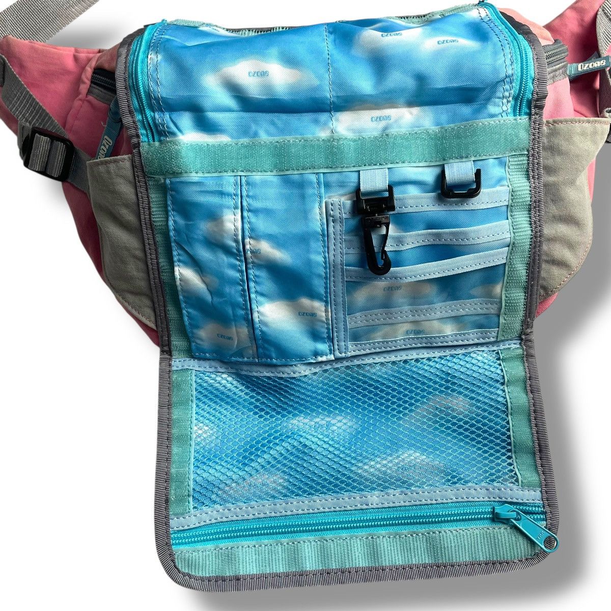 Hysteric Glamour 🇯🇵 VINTAGE OZONE COMMUNITY TWO WAY CROSSBODY WAIST BAG Size ONE SIZE - 7 Thumbnail