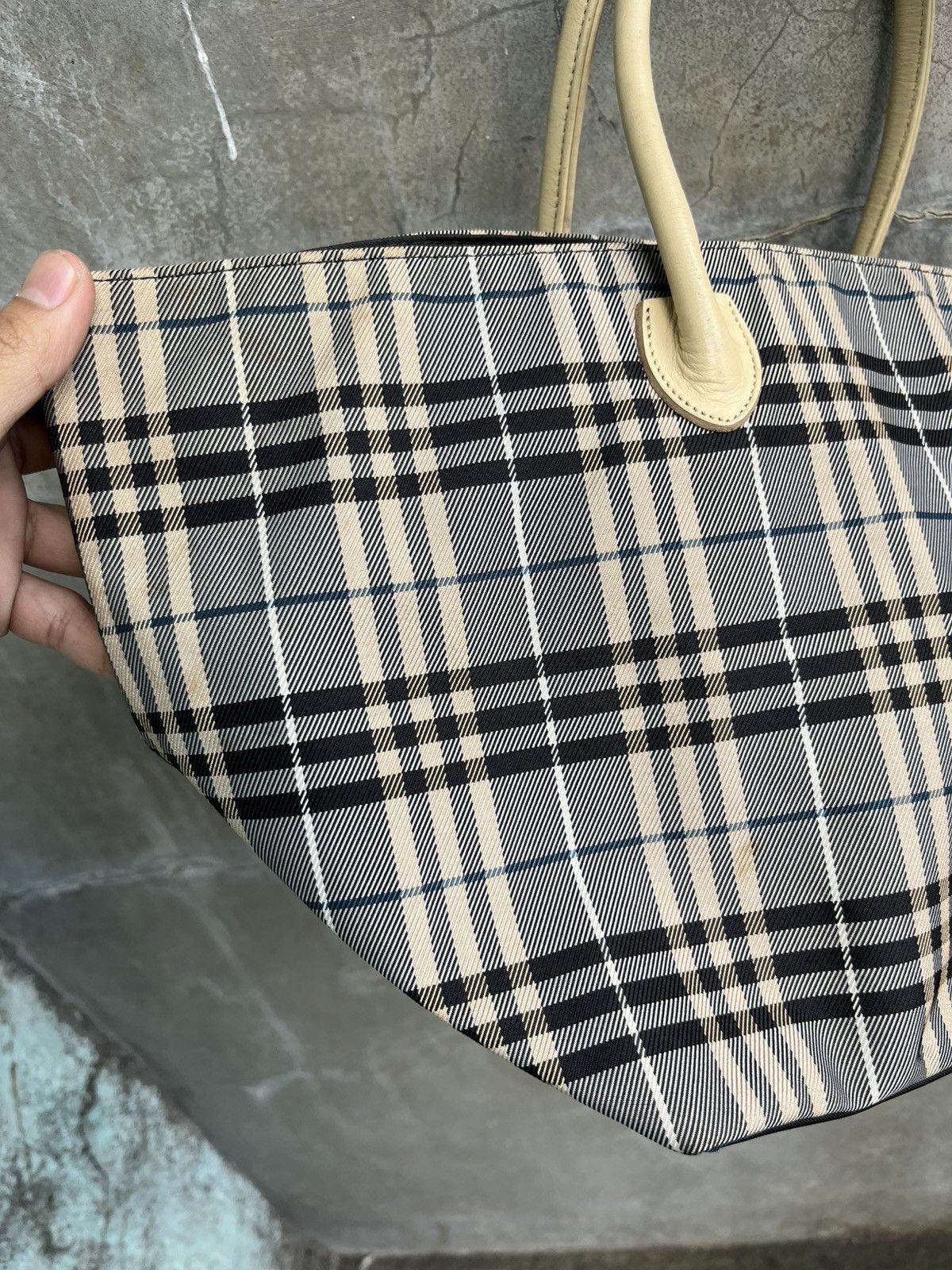 Burberry Blue Label Nova Check Hand Bag Size ONE SIZE - 8 Thumbnail
