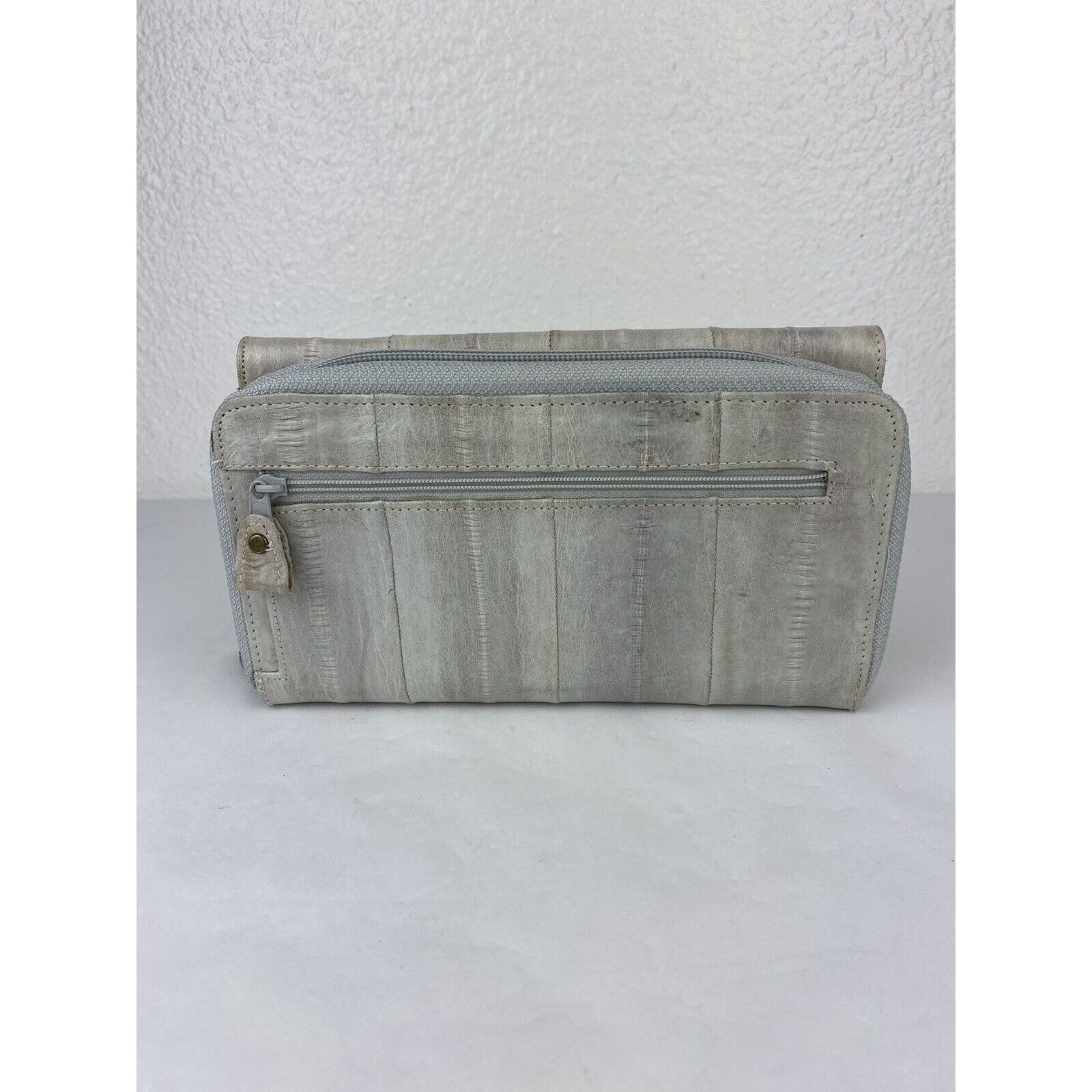 Other VTG Lee Sands Grey Eel Skin Leather Zip Clutch Wallet Strap Size ONE SIZE - 3 Thumbnail