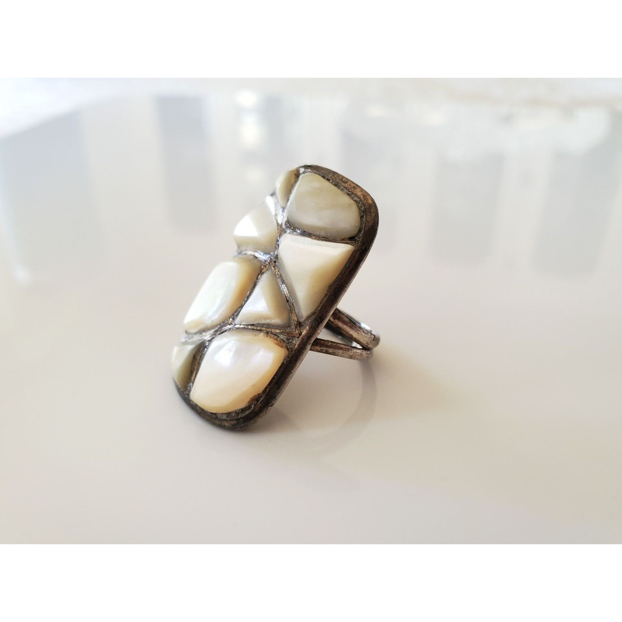 Vintage Vintage Sterling Silver Southwestern Mother of Pearl Ring Size ONE SIZE - 1 Thumbnail