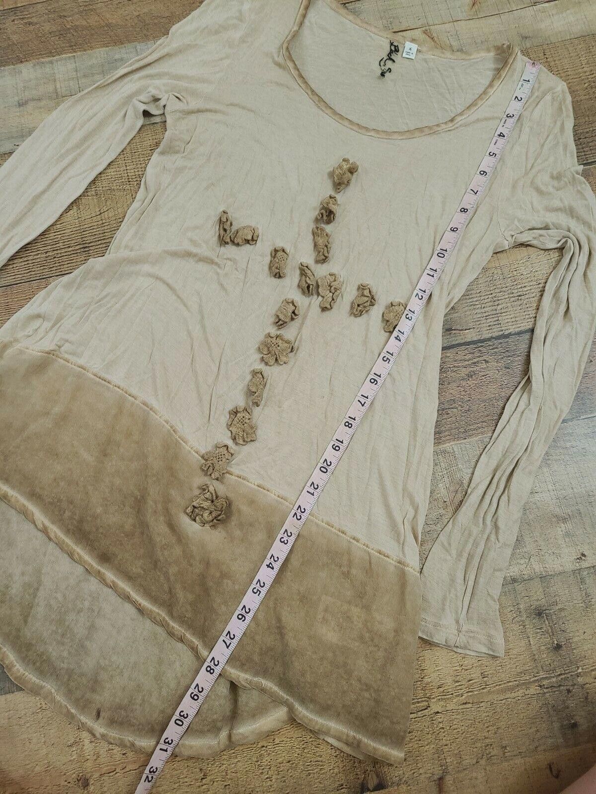 Designer Black Swan Top Small y2k Embroidered Beige Hi Low silk Size S / US 4 / IT 40 - 6 Thumbnail