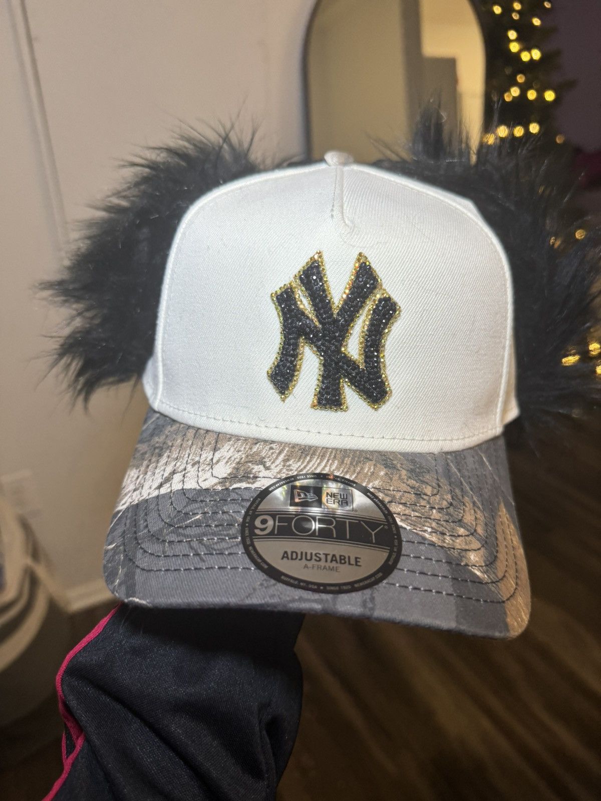 New Era NEW ERA EMBELLISHED ADJUSTABLE CAMO FUR NY HAT Size ONE SIZE - 12 Thumbnail