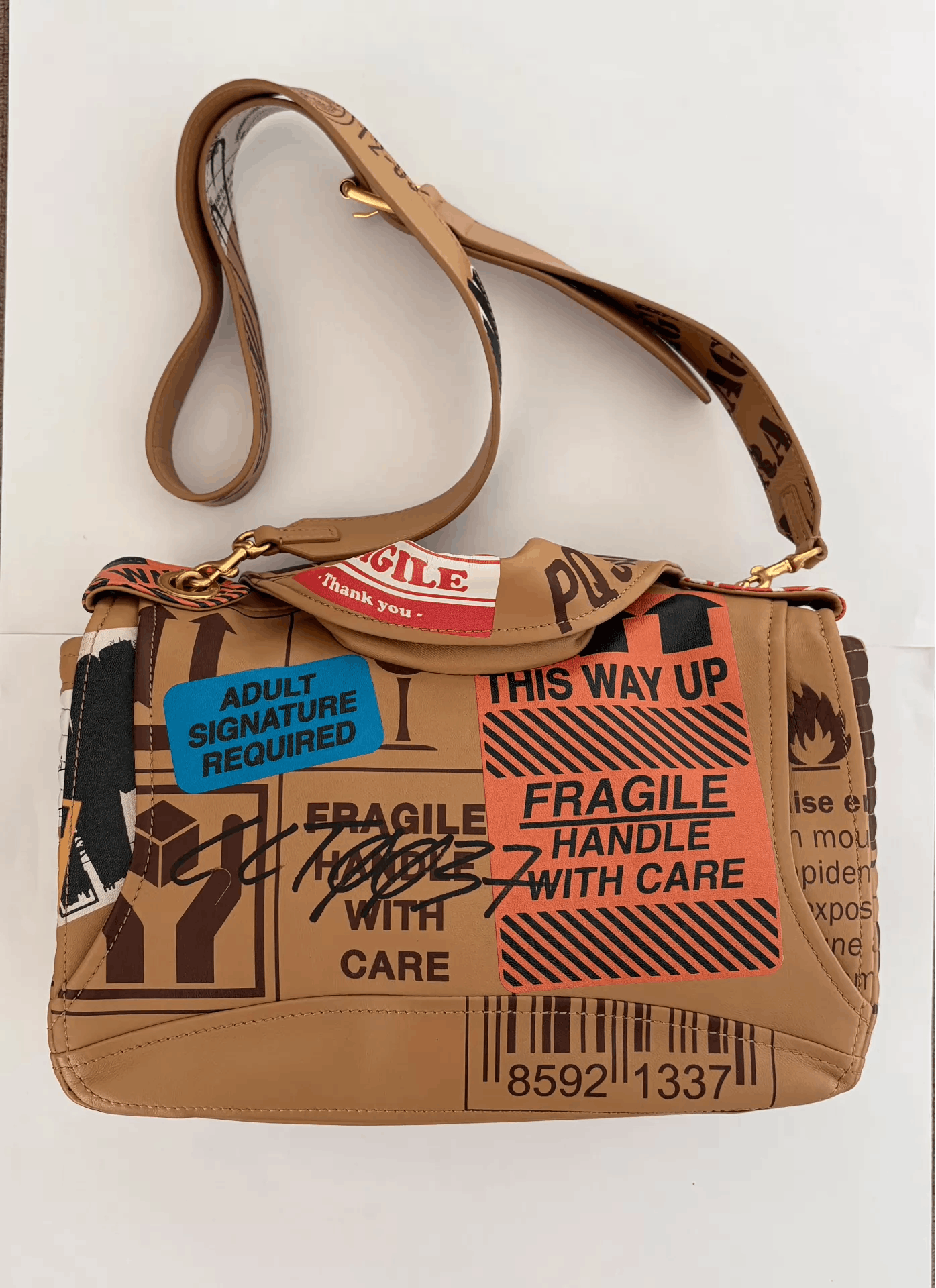 Moschino Moschino Beige Printed Shoulder Bag Ｑ21 Size ONE SIZE - 2 Thumbnail
