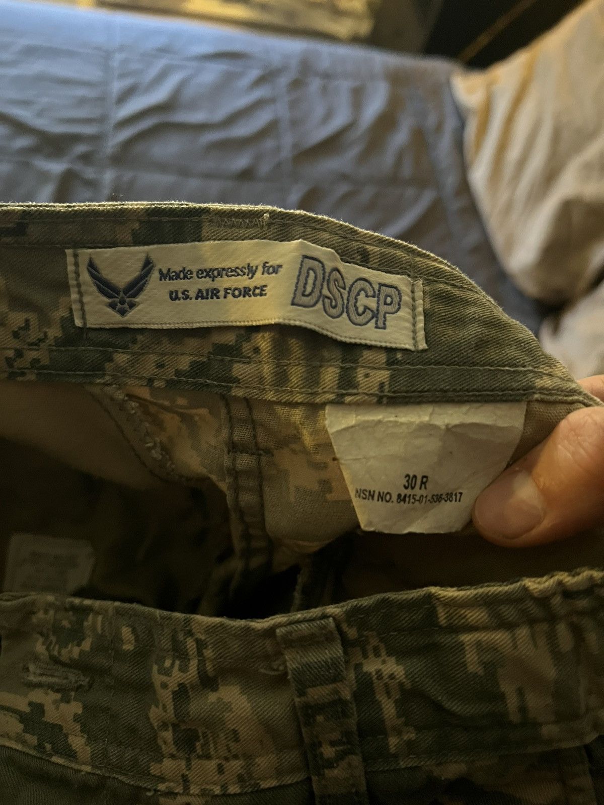 Vintage Vintage Men’s US Air Force Camo Cargo Pants 30R Size US 30 / EU 46 - 4 Thumbnail