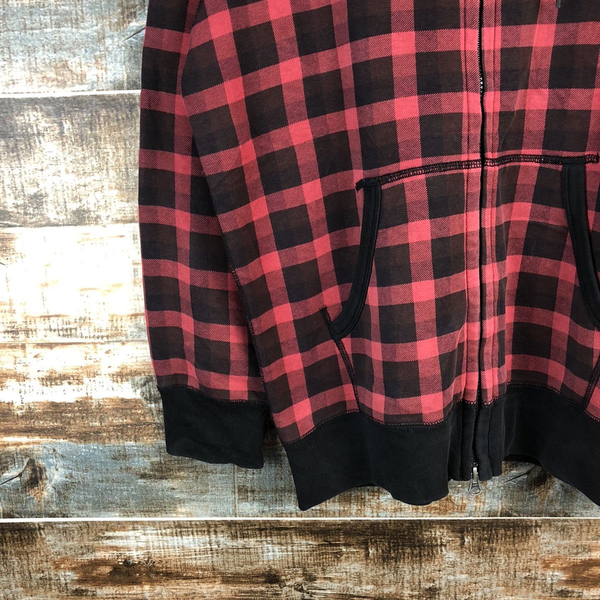 Uniqlo Uniqlo Checkred Red Hoodie #A1925 Size US M / EU 48-50 / 2 - 7 Thumbnail