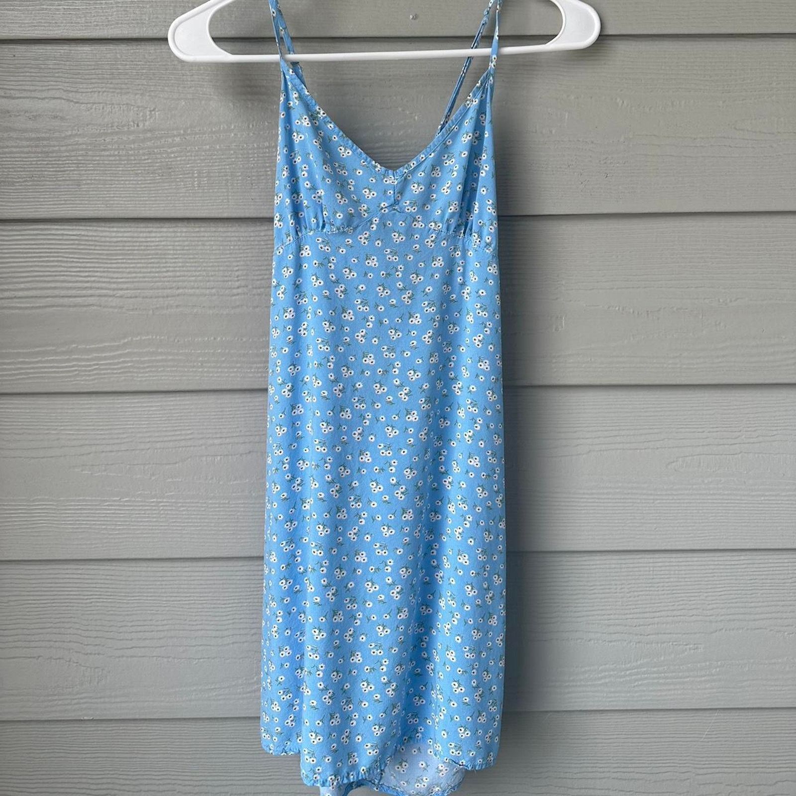 Forever 21 Blue floral mini dress Size S / US 4 / IT 40 - 2 Thumbnail