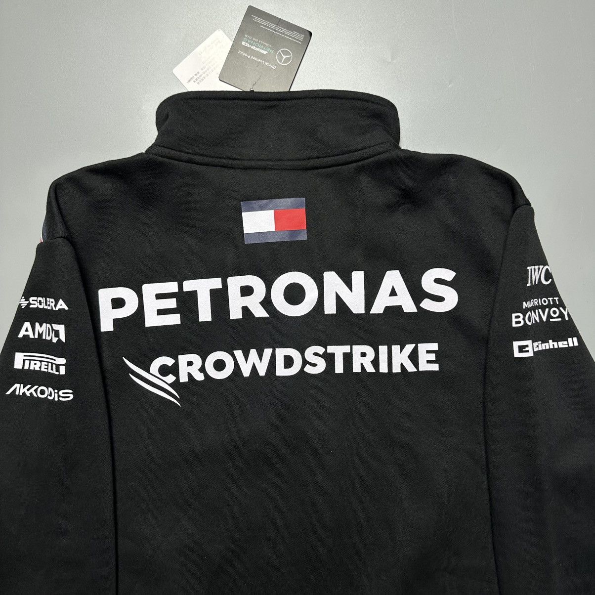 Mercedes-Benz MERCEDES BENZ AMG PETRONAS F1 2023 TEAM 1/4 ZIP SWEATSHIRT Size US XL / EU 56 / 4 - 9 Thumbnail
