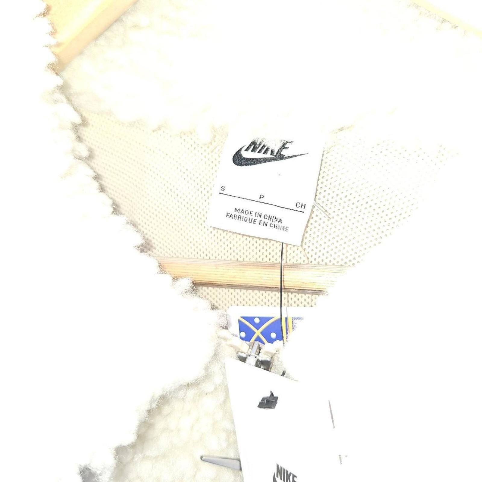Nike Nike Women's Cream Sherpa Jacket Size S / US 4 / IT 40 - 3 Thumbnail