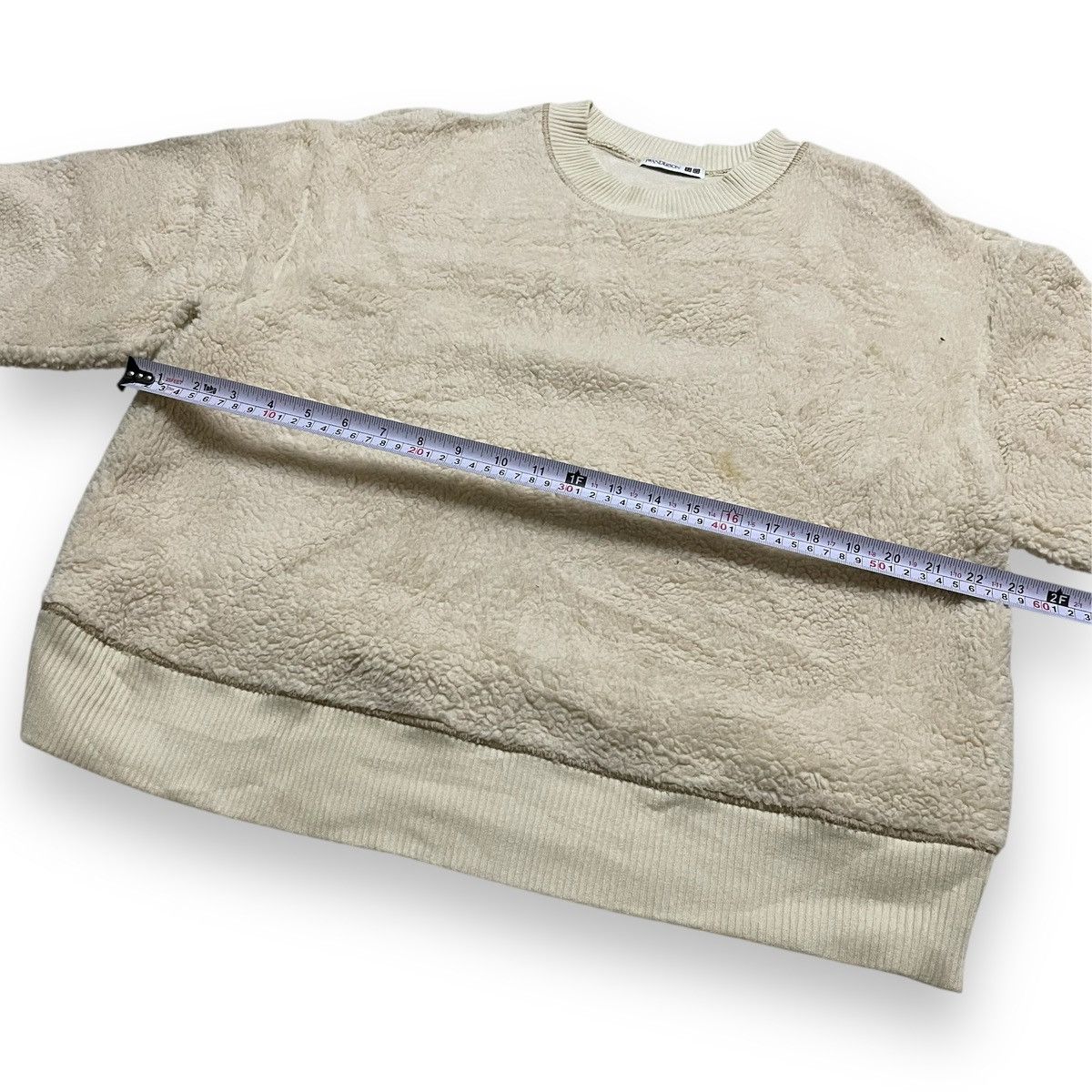 JW Anderson × Uniqlo Jwandwrson Fleece Sweatshirt Beige Colour Size US L / EU 52-54 / 3 - 6 Thumbnail