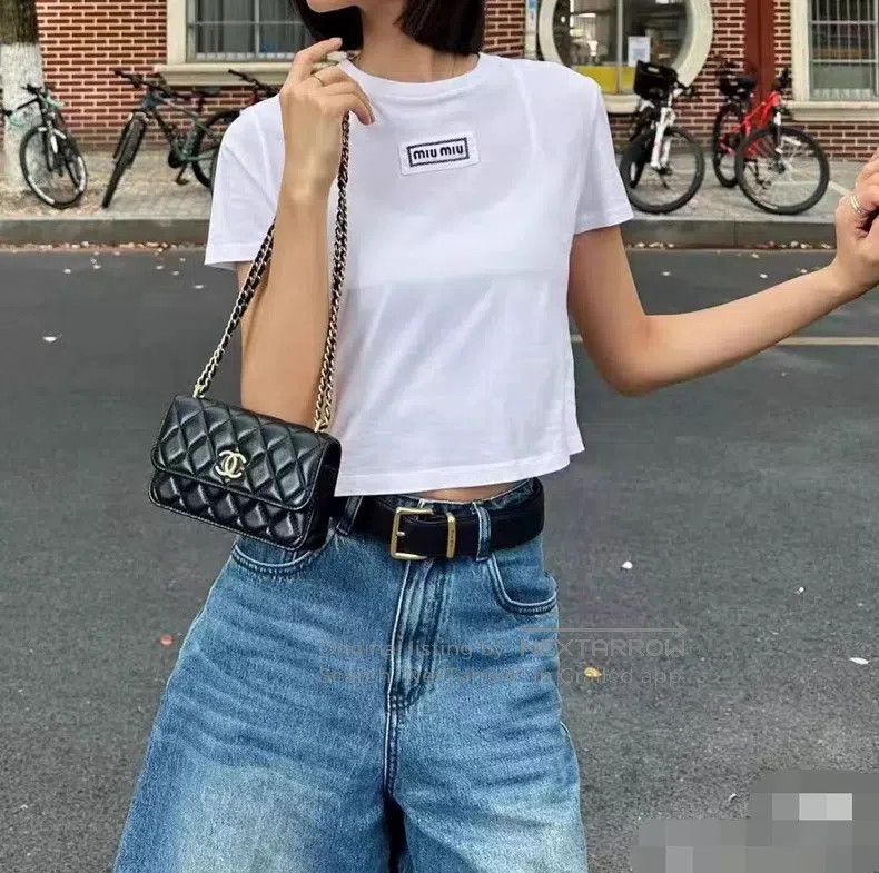 Miu Miu Miu Miu White Crew Neck Short Sleeve with Knit Embroidered Size US S / EU 44-46 / 1 - 6 Thumbnail