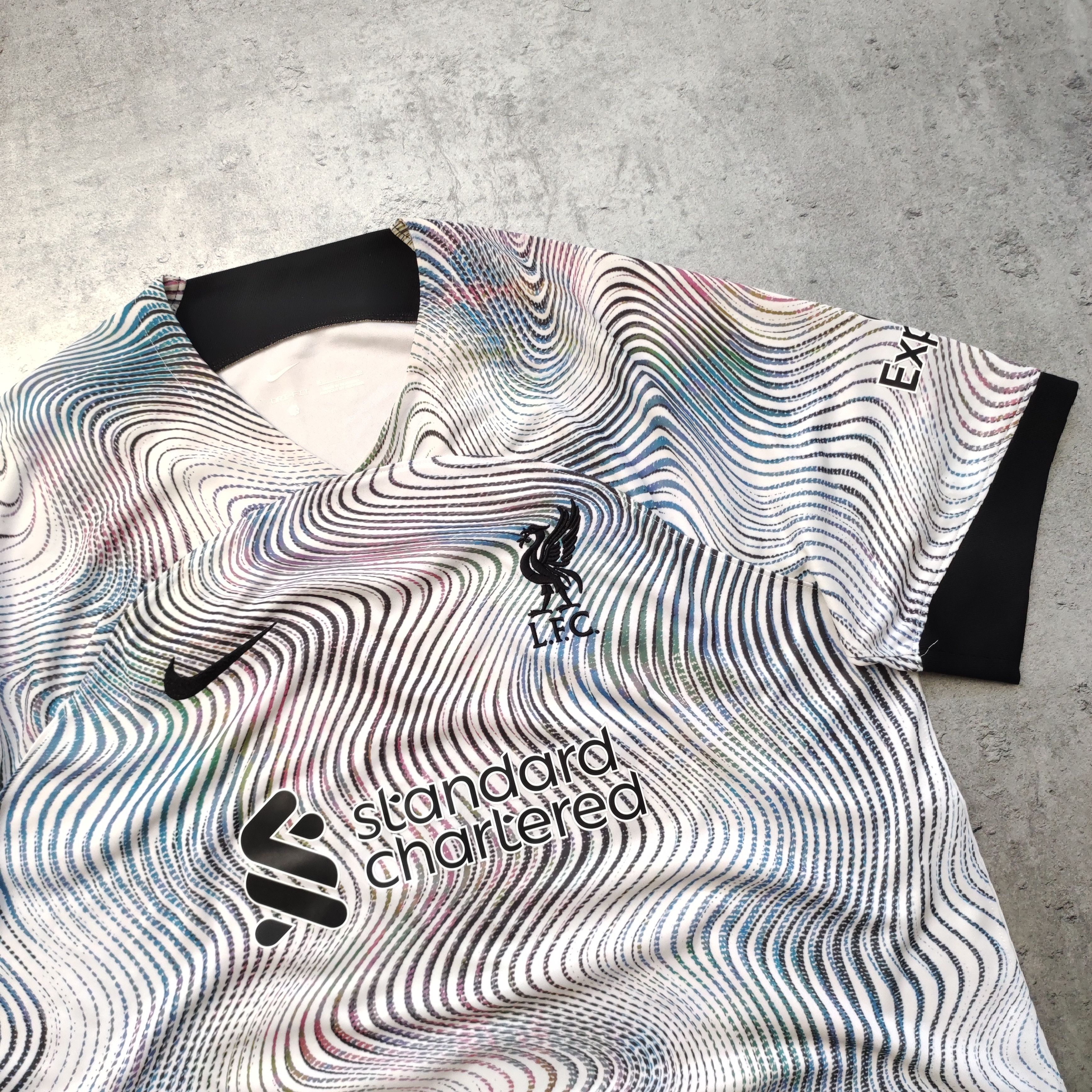 Other Liverpool FC x Nike Football HOLO Limited 2022 Away Jersey Size US XL / EU 56 / 4 - 4 Thumbnail