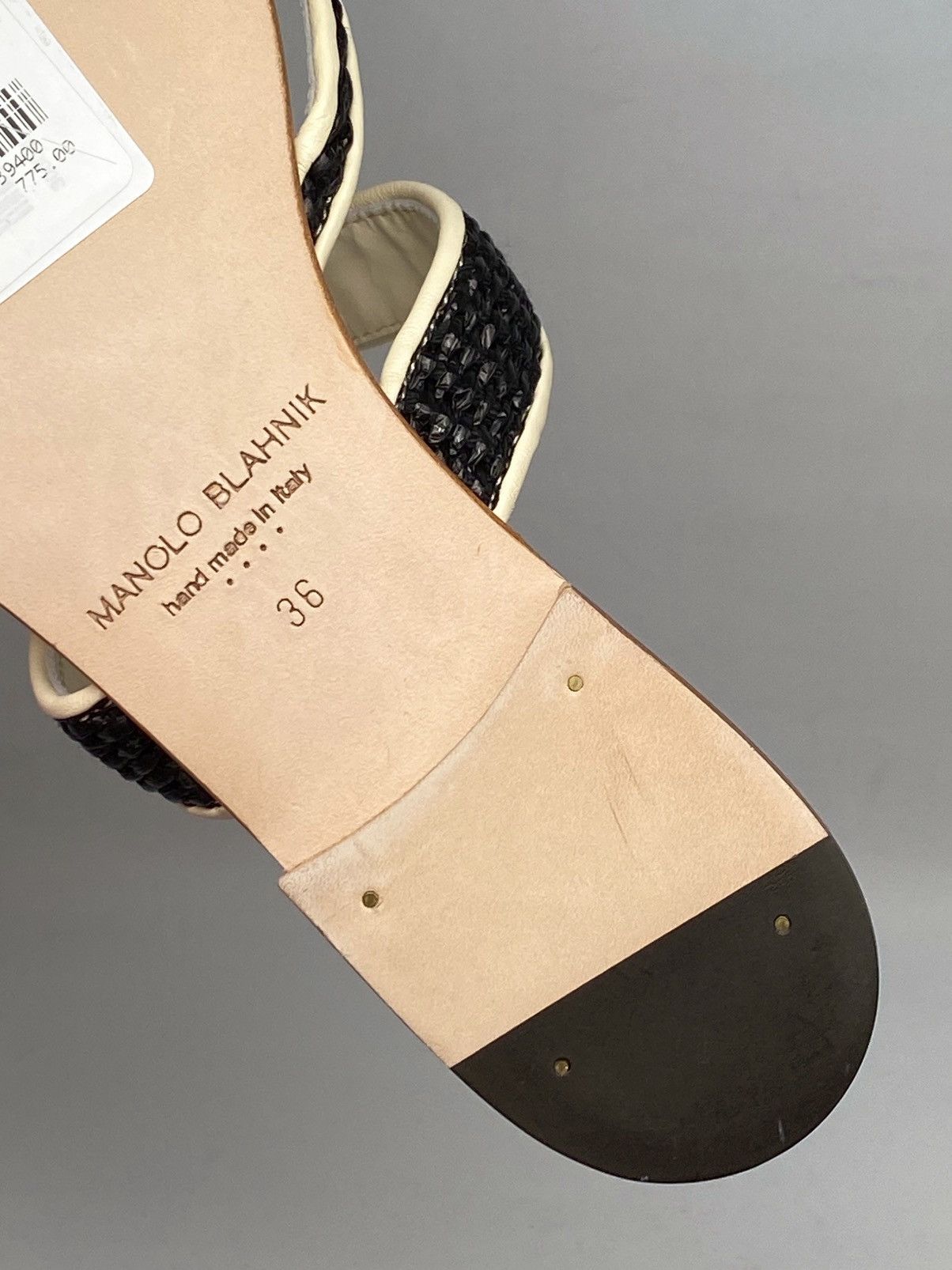 Manolo Blahnik Manolo Blahnik Susara Leather Sandals size 36 Size US 6 / IT 36 - 12 Thumbnail