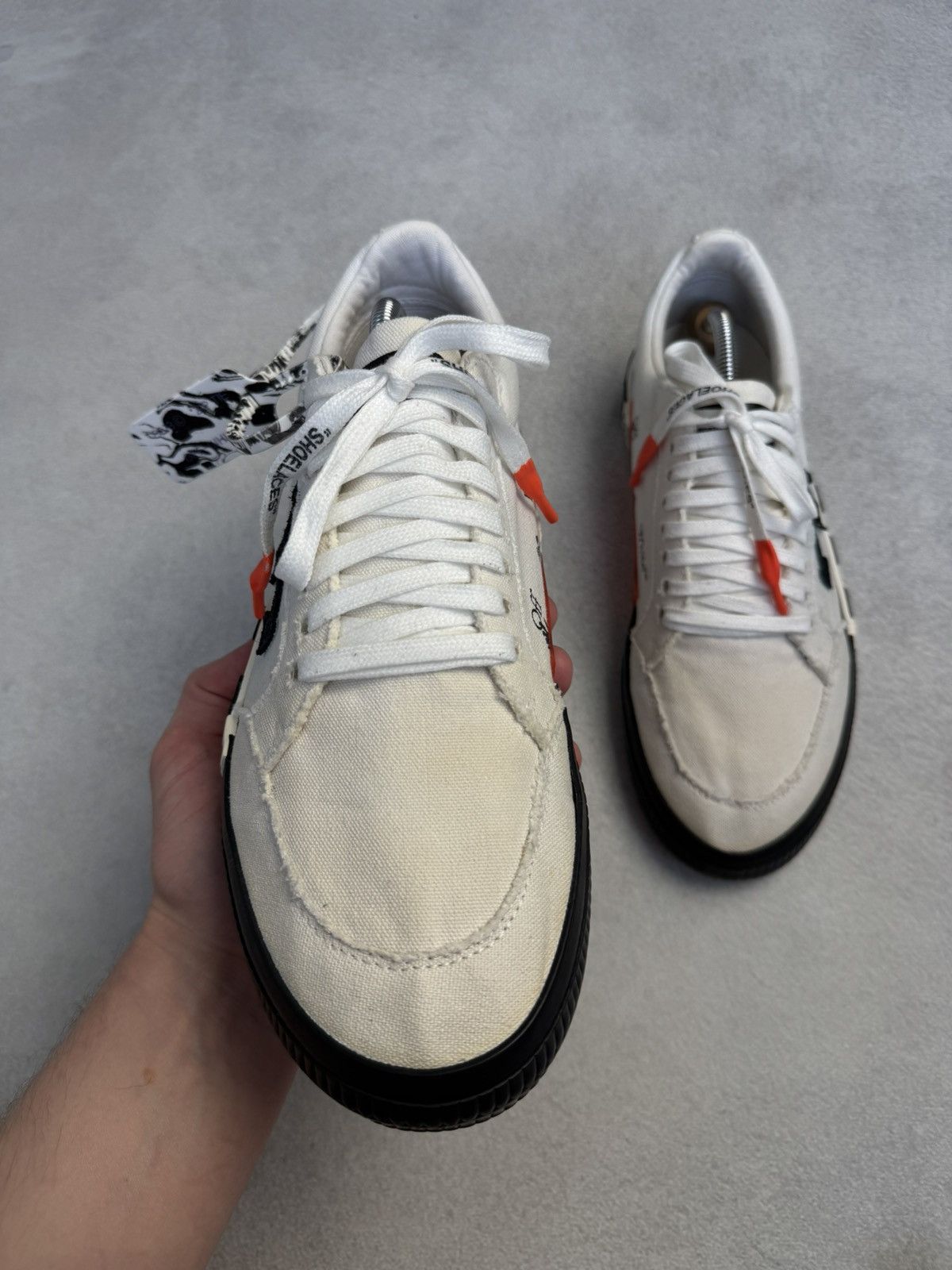 Off-White Off-White Low Vulcanized Canvas Sneakers size43 Size US 9.5 / EU 42-43 - 7 Thumbnail