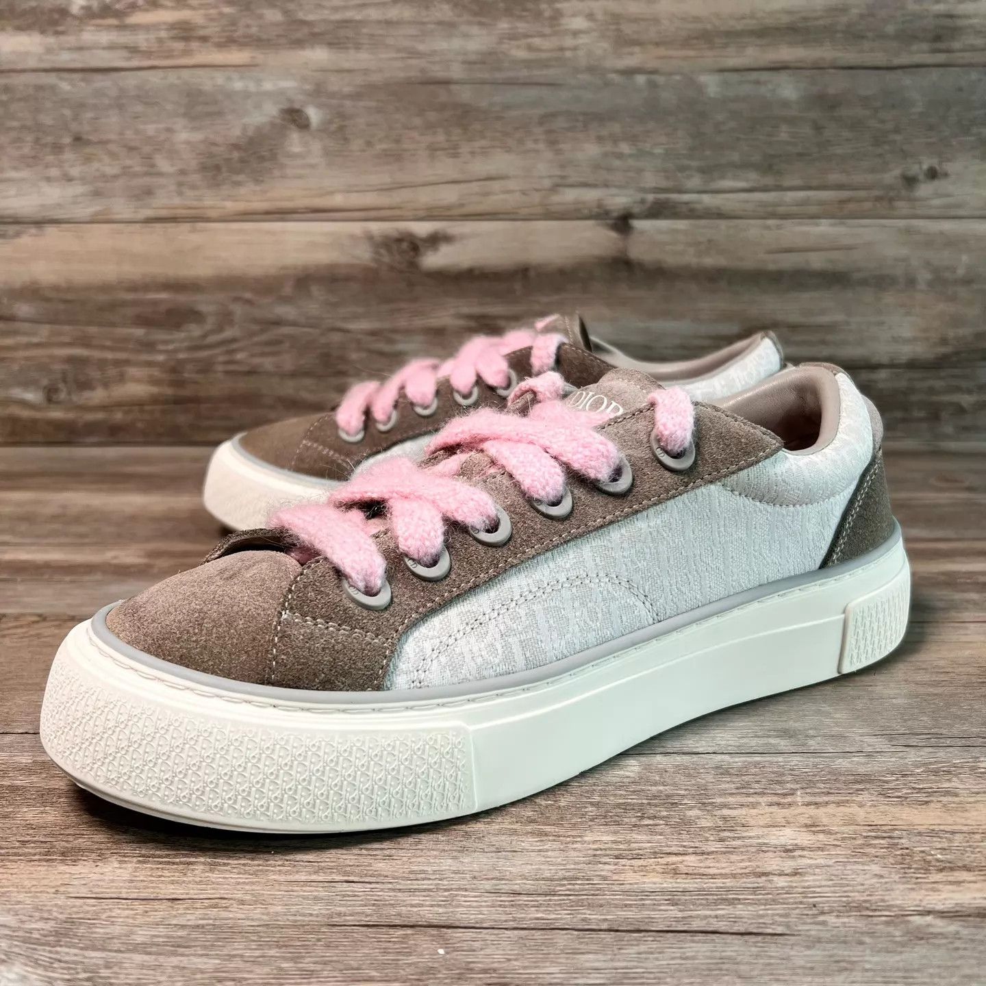 Dior DIOR B33 Low-Top Sneaker White Brown Pink 42 Size US 9 / EU 42 - 1 Thumbnail
