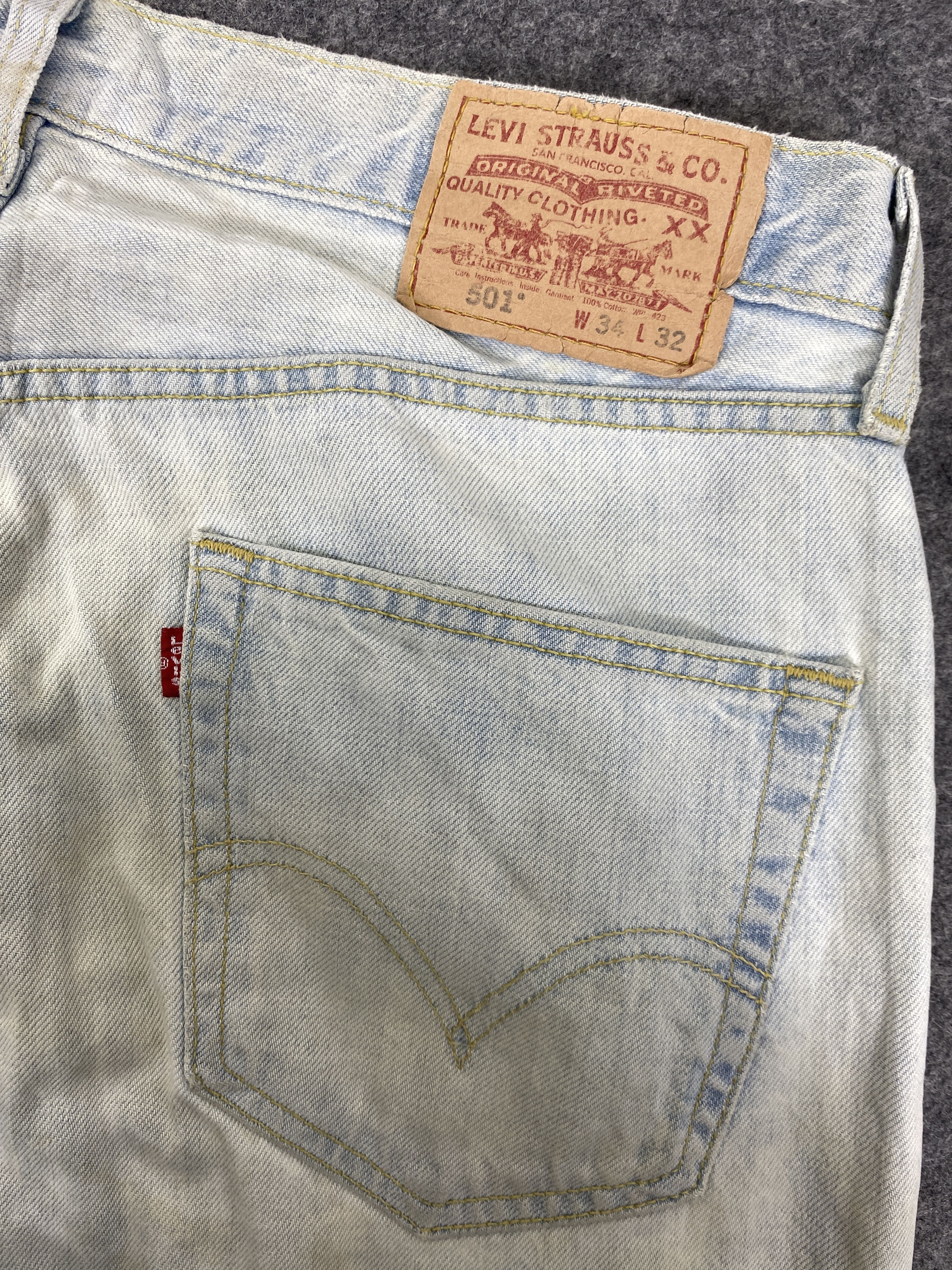 Japanese Brand Light Blue Wash Vintage Levis 501 Jeans 34x33 - JN3130 Size US 34 / EU 50 - 13 Thumbnail