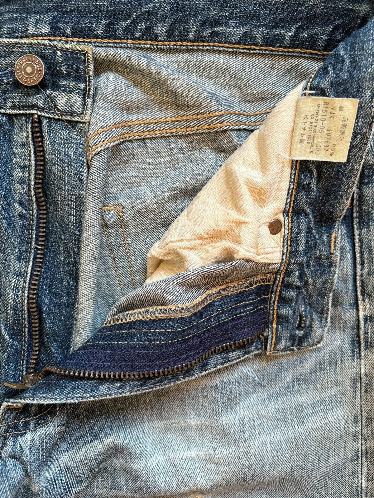 LVC × Levi's × Levi's Vintage Clothing Vintage 90s Levis 510 Mud Wash Distressed Rip Baggy Jeans Size US 30 / EU 46 - 9 Thumbnail
