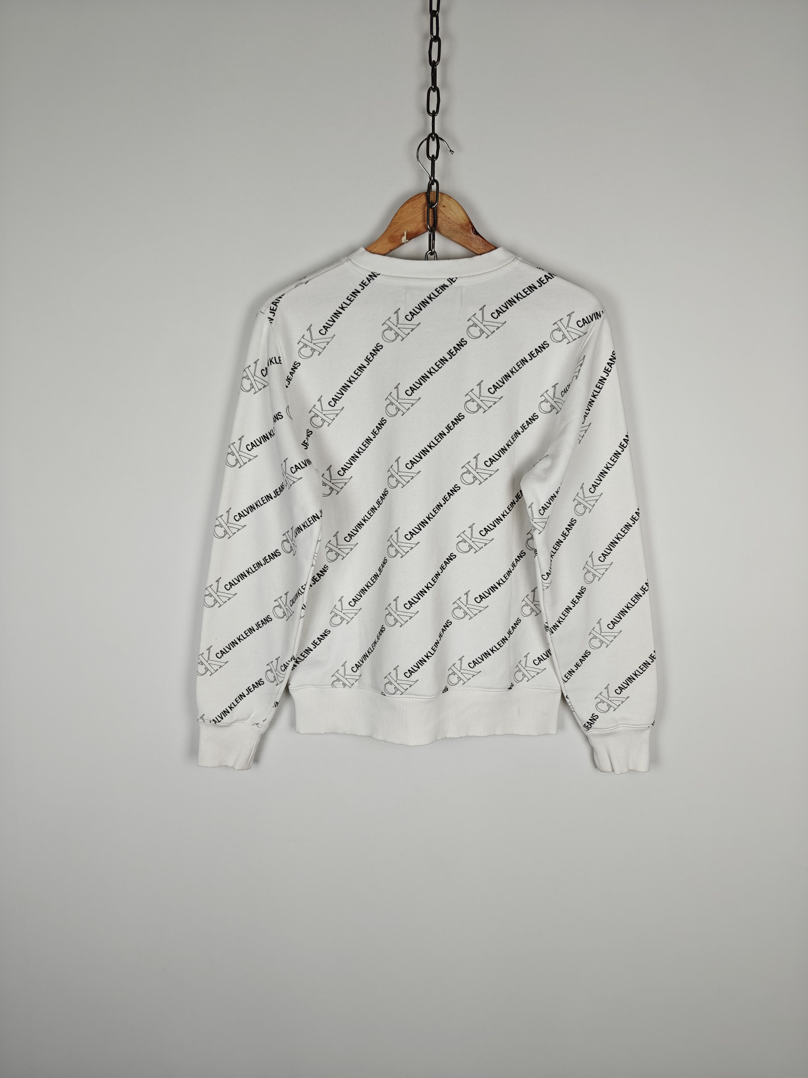 Calvin Klein Calvin Klein Jeans Sweatshirt Crewneck Monogram Pullover S Size US S / EU 44-46 / 1 - 7 Thumbnail