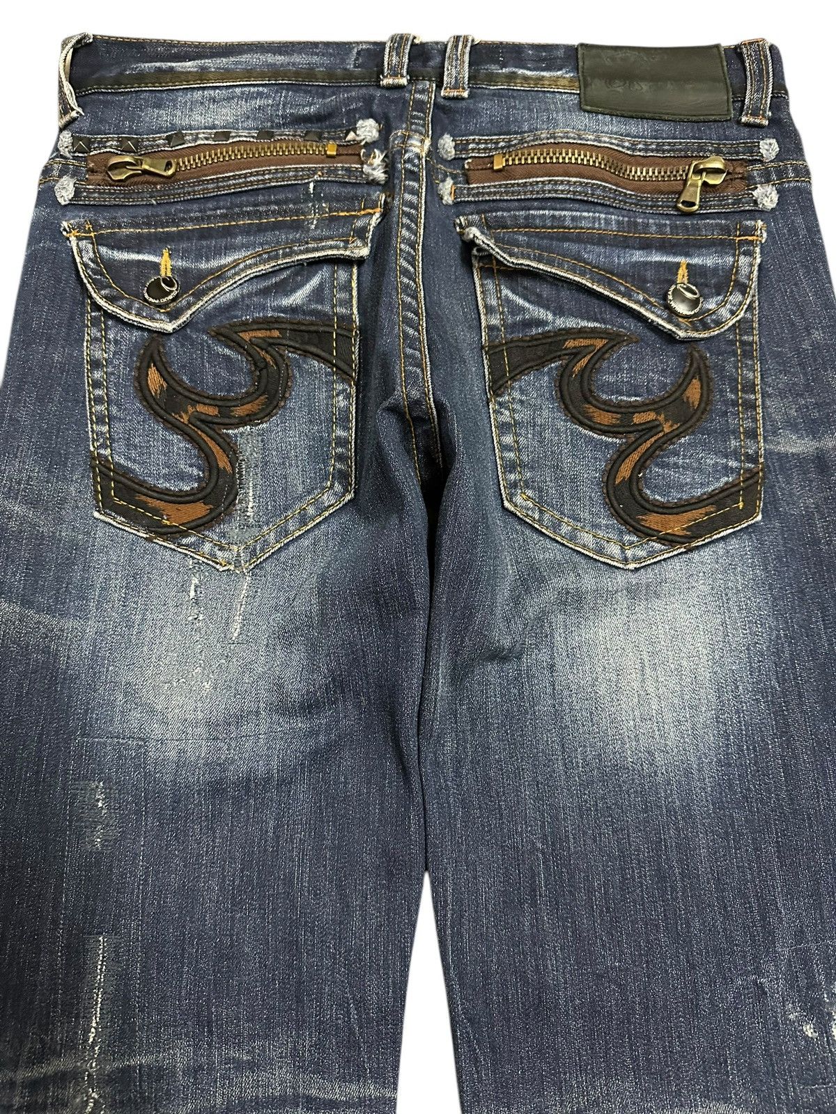 Japanese Brand Vintage Japanese Brand Blue Bleached Style Loose Jeans Size US 32 / EU 48 - 5 Thumbnail