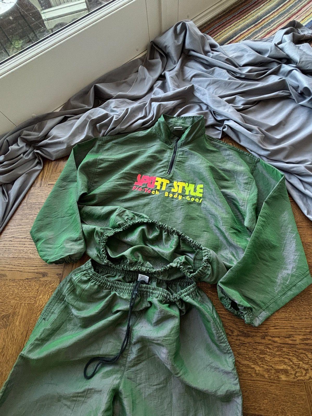 Vintage Vintage Surf Style Tracksuit 1980s Two Piece Jacket & Pants Size US L / EU 52-54 / 3 - 19 Thumbnail