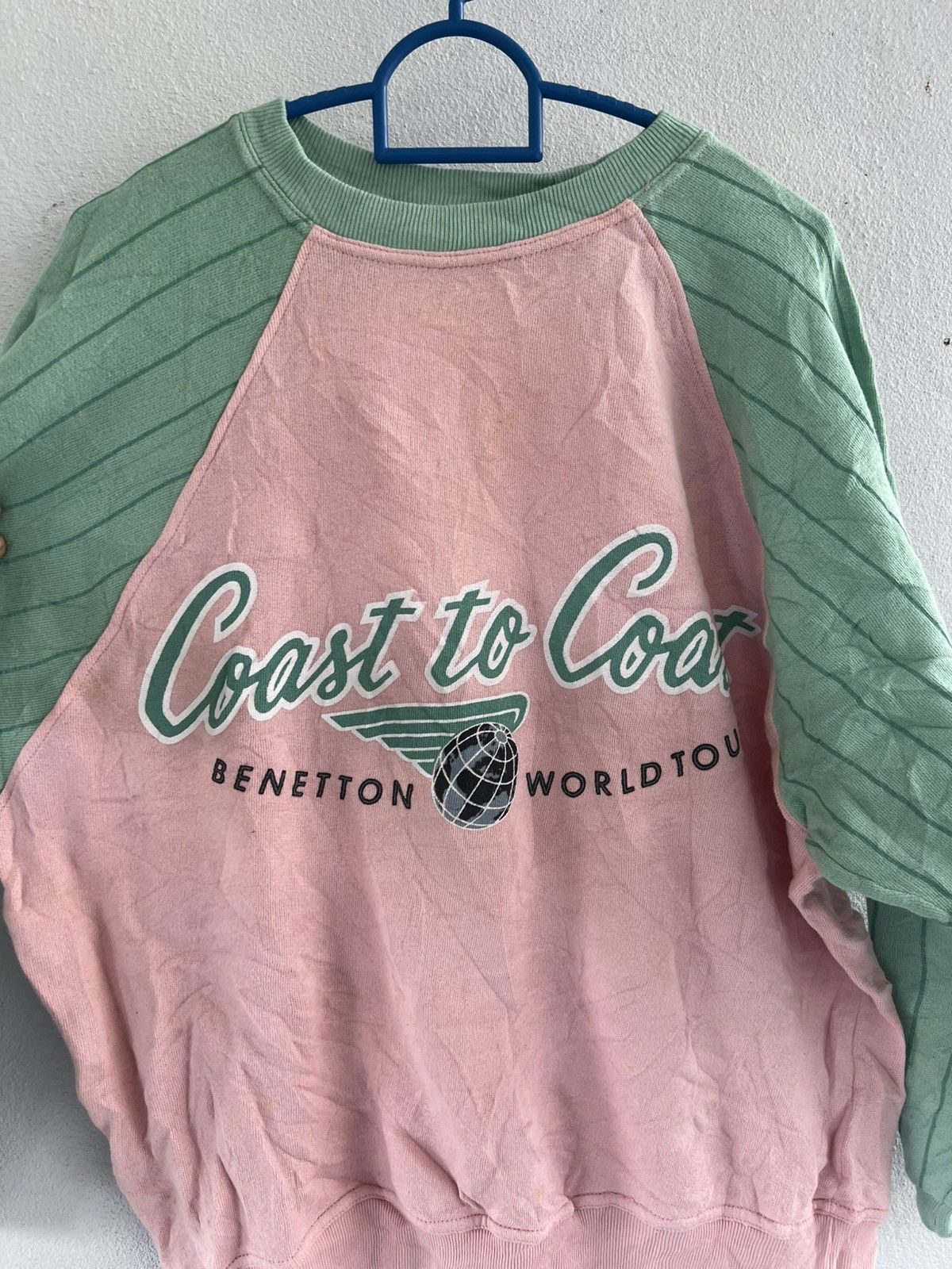 Vintage Sweatshirt Design by Benetton Size US L / EU 52-54 / 3 - 2 Thumbnail