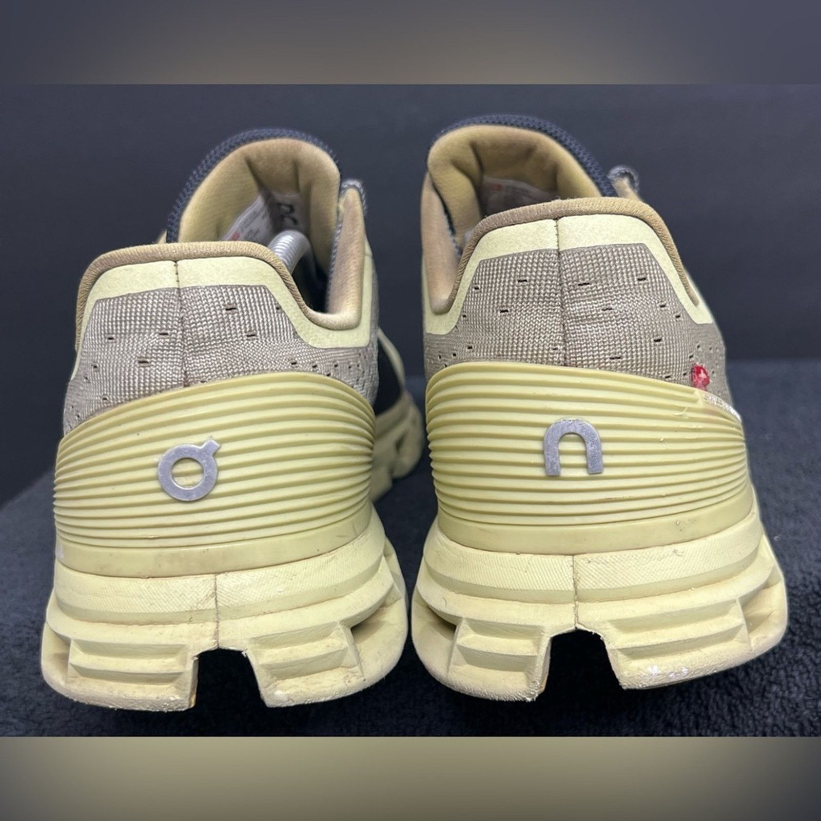 On On Running Cloudstratus Men’s Size 12 Pistachio Grey Shoes Size US 12 / EU 45 - 4 Thumbnail