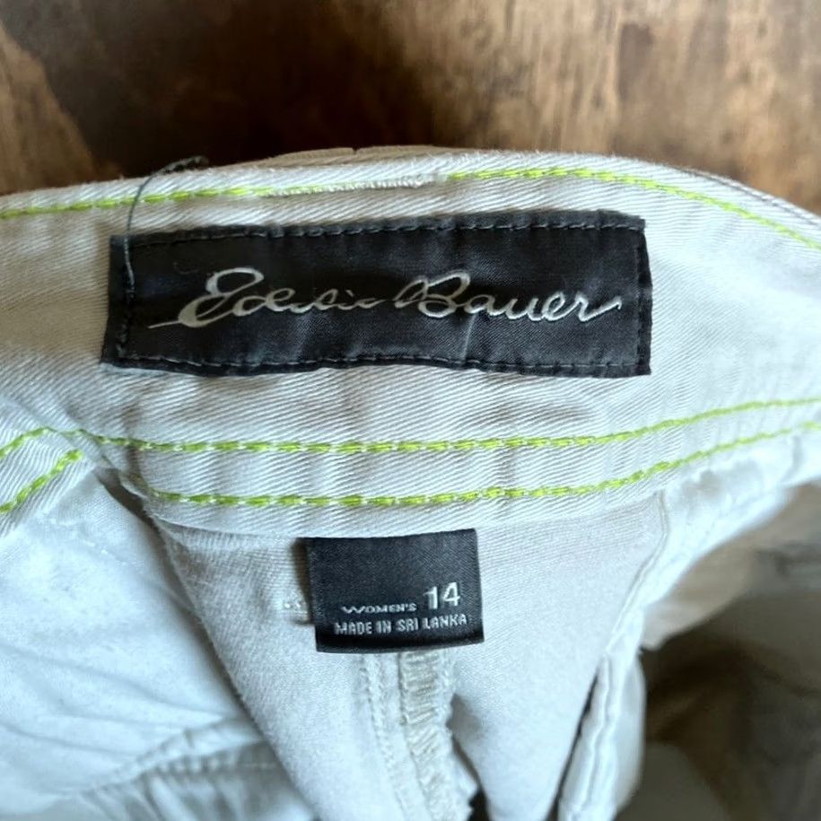 Eddie Bauer Eddie Bauer Womens Shorts Gray Midi Casual Stretch 14 Bermuda Plus Size Rise Mid 8.5-10.5 Adults Womens Size 25" / US 0 / IT 36 - 4 Thumbnail