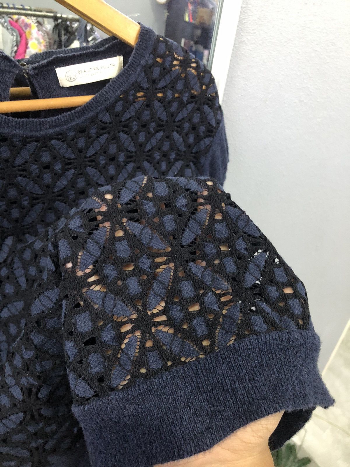 Japanese Brand Beauty & Youth Lace Knit Navy Top Size XS / US 0-2 / IT 36-38 - 4 Thumbnail