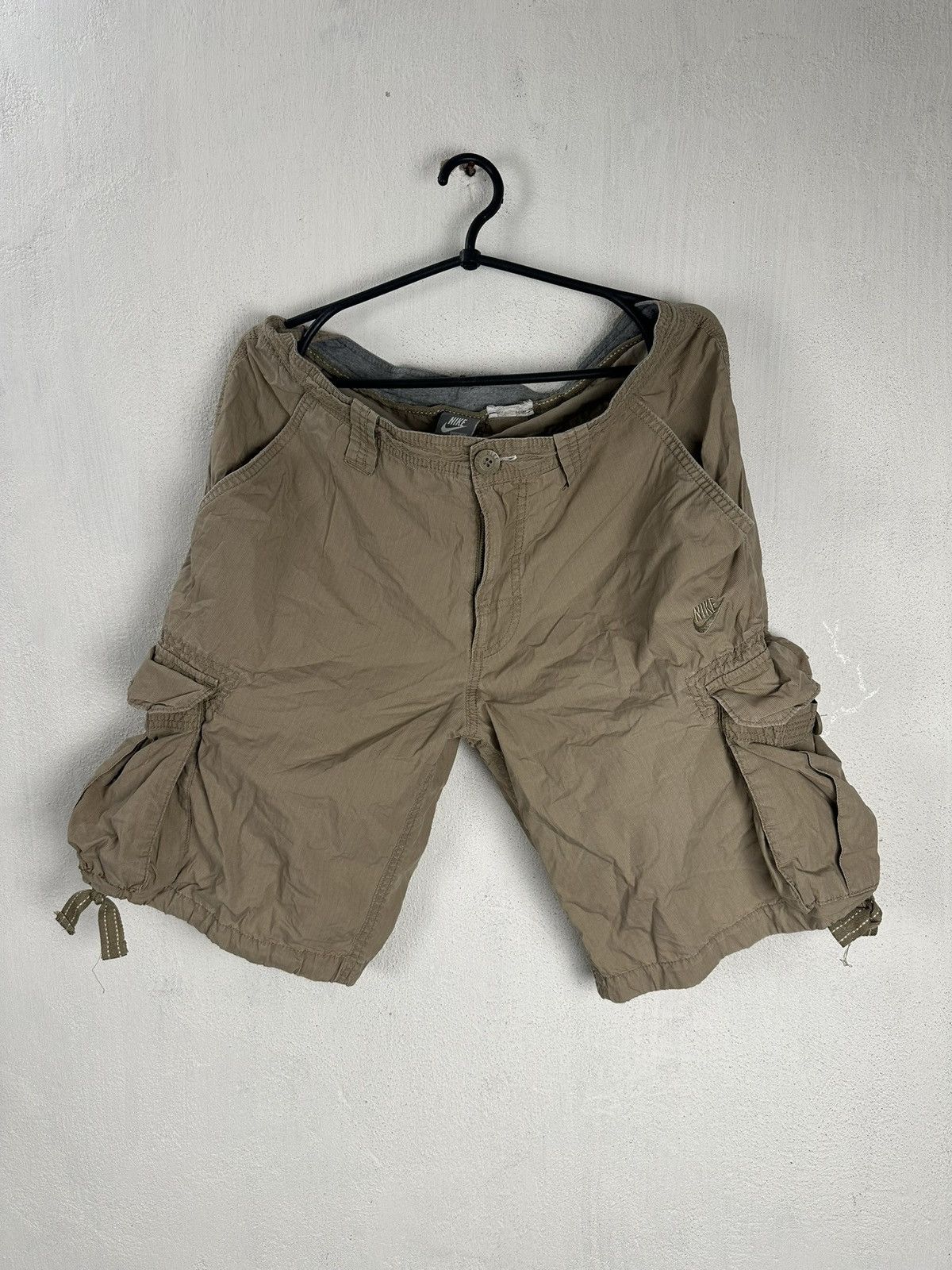 Nike Vintage Nike Y2K Style Cargo Shorts Size US 33 - 1 Thumbnail