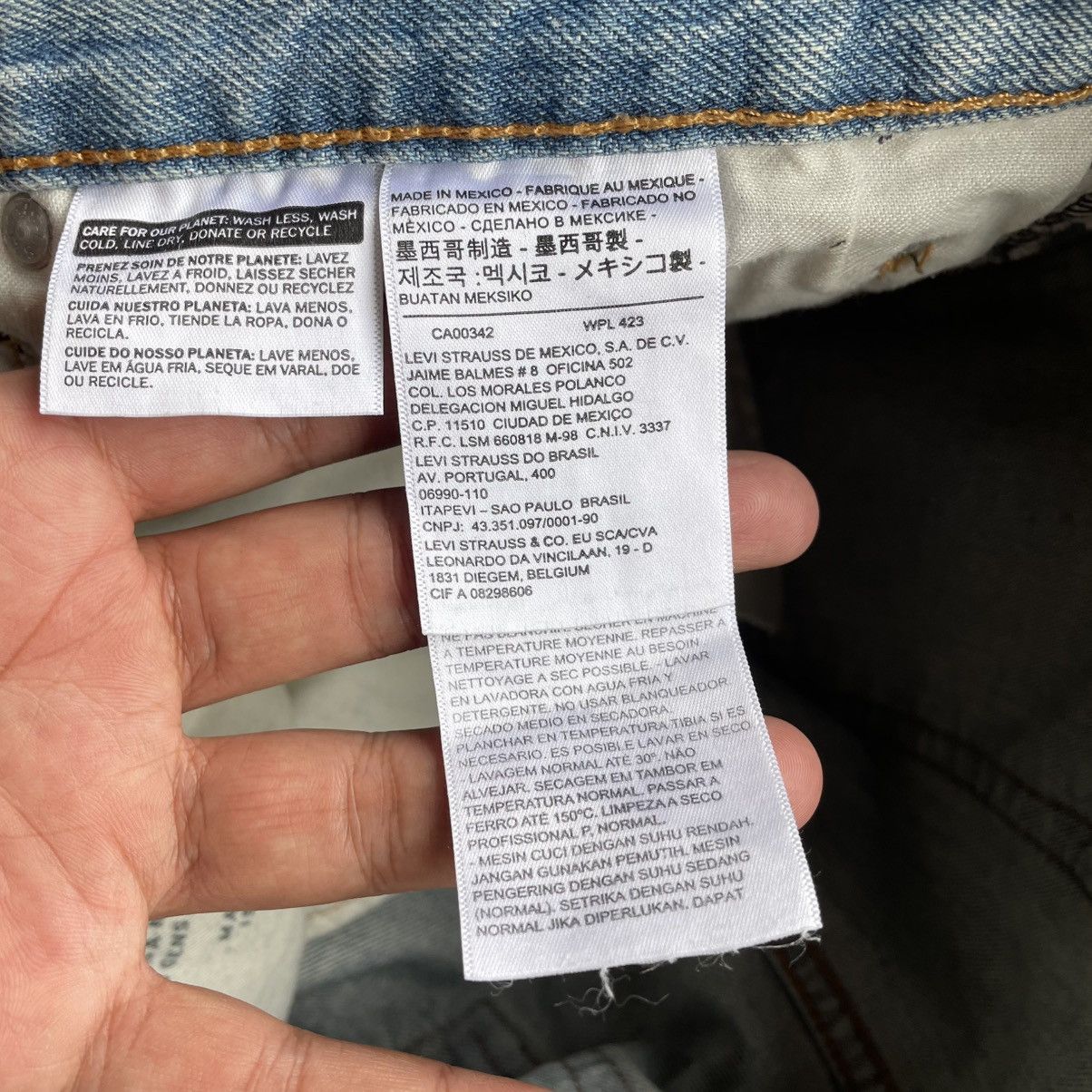Levi's Vintage Clothing 🔥Vintage Levis 510 Stoned Washed Regular Fit Denim Jeans Size US 35 - 15 Thumbnail