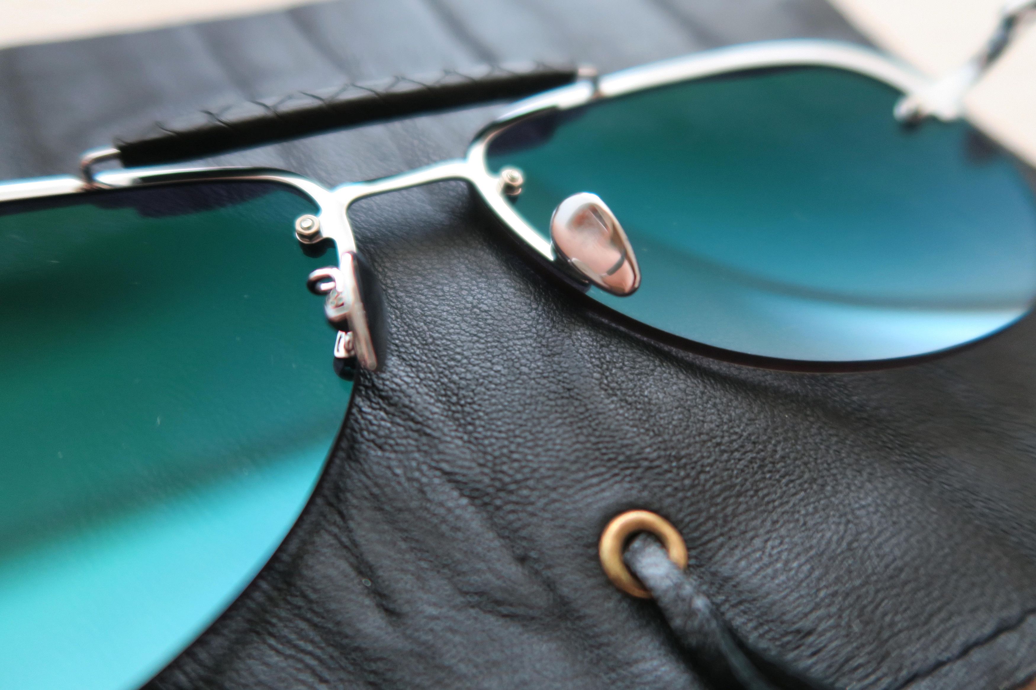 Linda Farrow Linda Farrow Luxe Snakeskin Leather LFL 199 Sunglasses Size ONE SIZE - 9 Thumbnail
