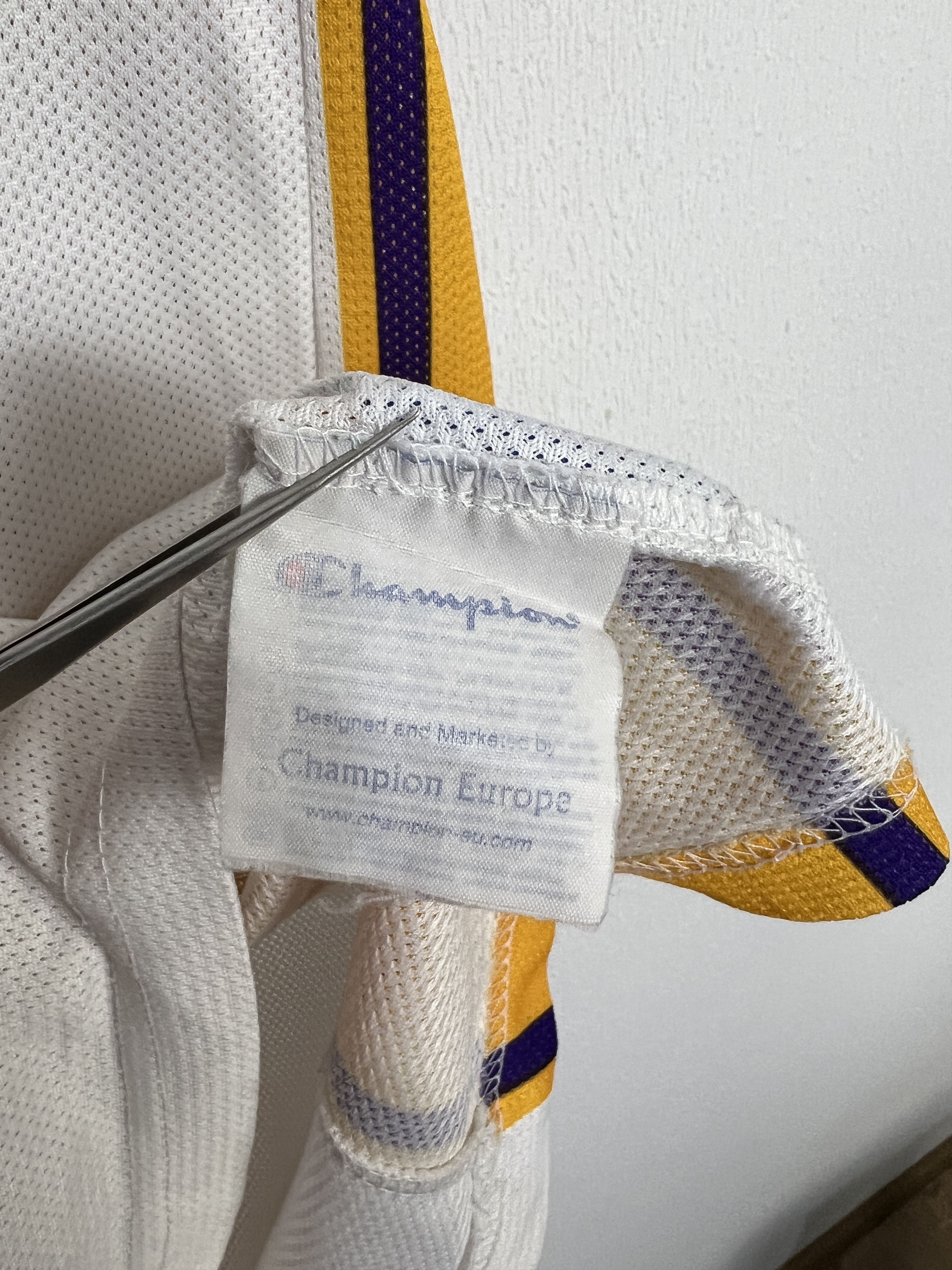 Champion Vintage 90's Champions Los Angeles Lakers O'Neal Jersey Size US S / EU 44-46 / 1 - 8 Thumbnail