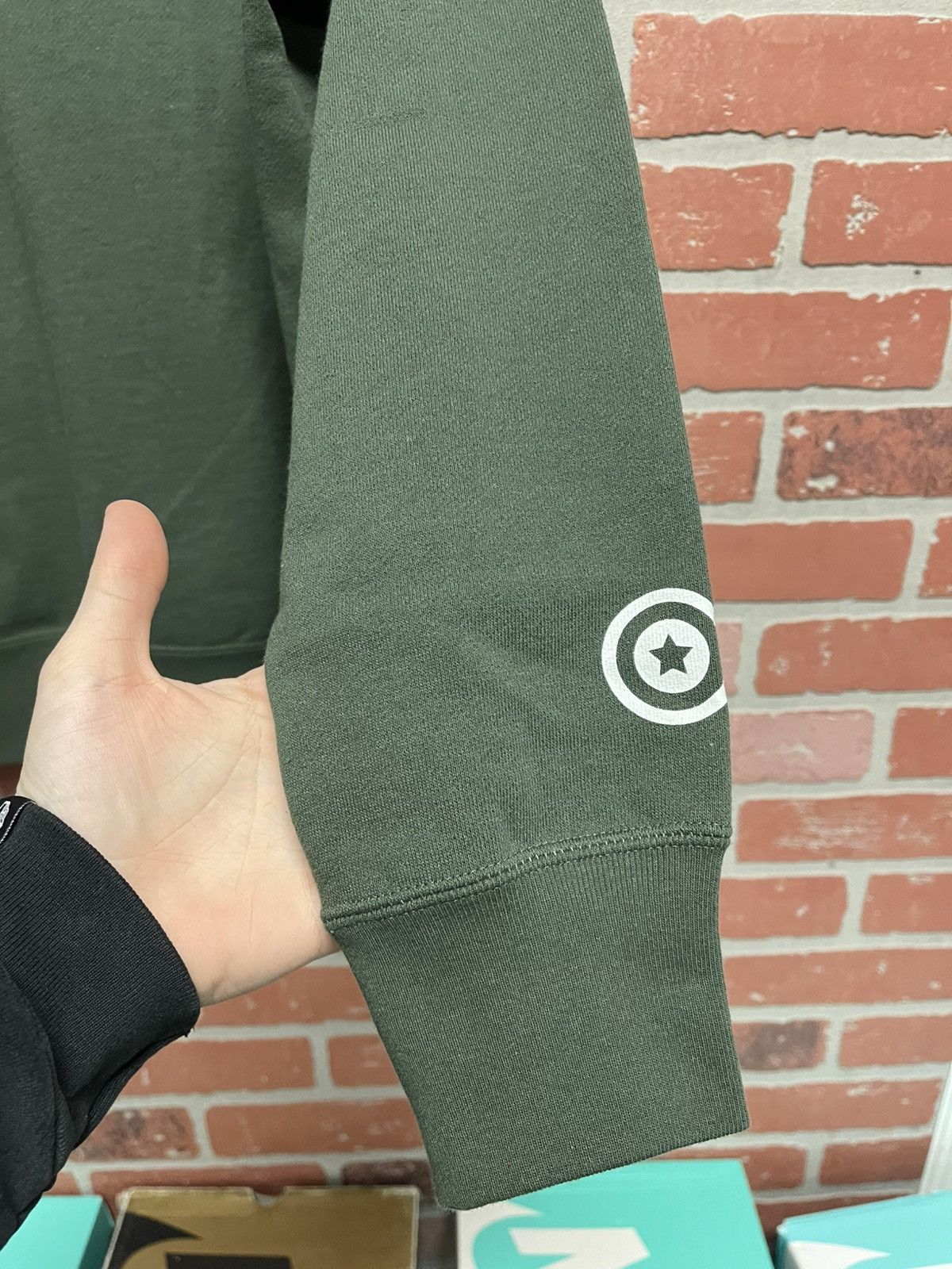Bape Bape Crewneck Green Shark Embroidered Size M Size US M / EU 48-50 / 2 - 5 Thumbnail