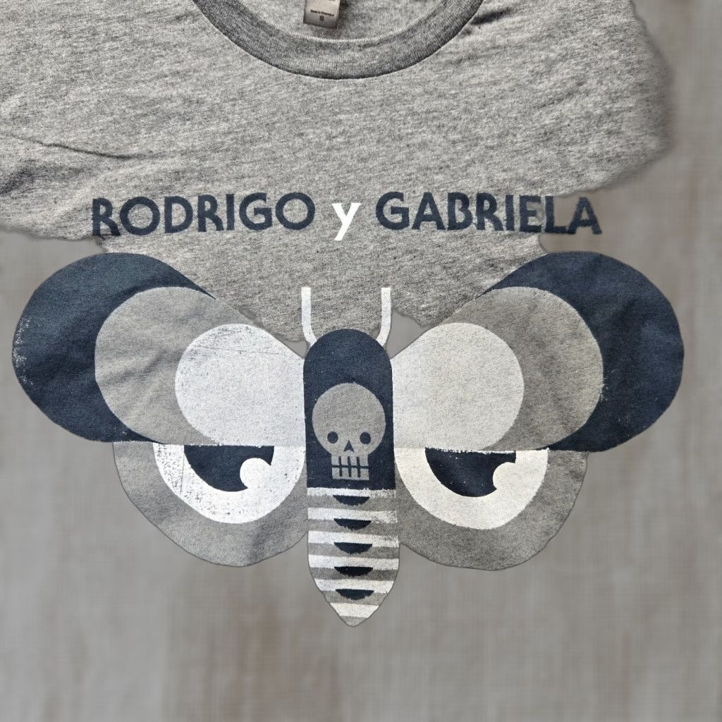 Vintage RODRIGO Y GABRIELA Shirt Adult Small Gray 2013 US Summer Tour Tee T-Shirt Mens Size US S / EU 44-46 / 1 - 1 Thumbnail