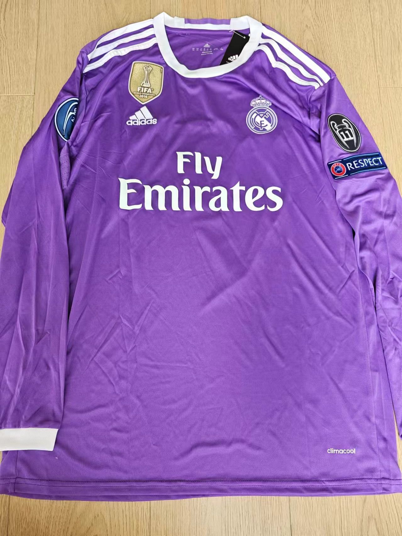 Other 2016 2017 Real Madrid #7 C Ronaldo Jersey M Size US M / EU 48-50 / 2 - 1 Thumbnail
