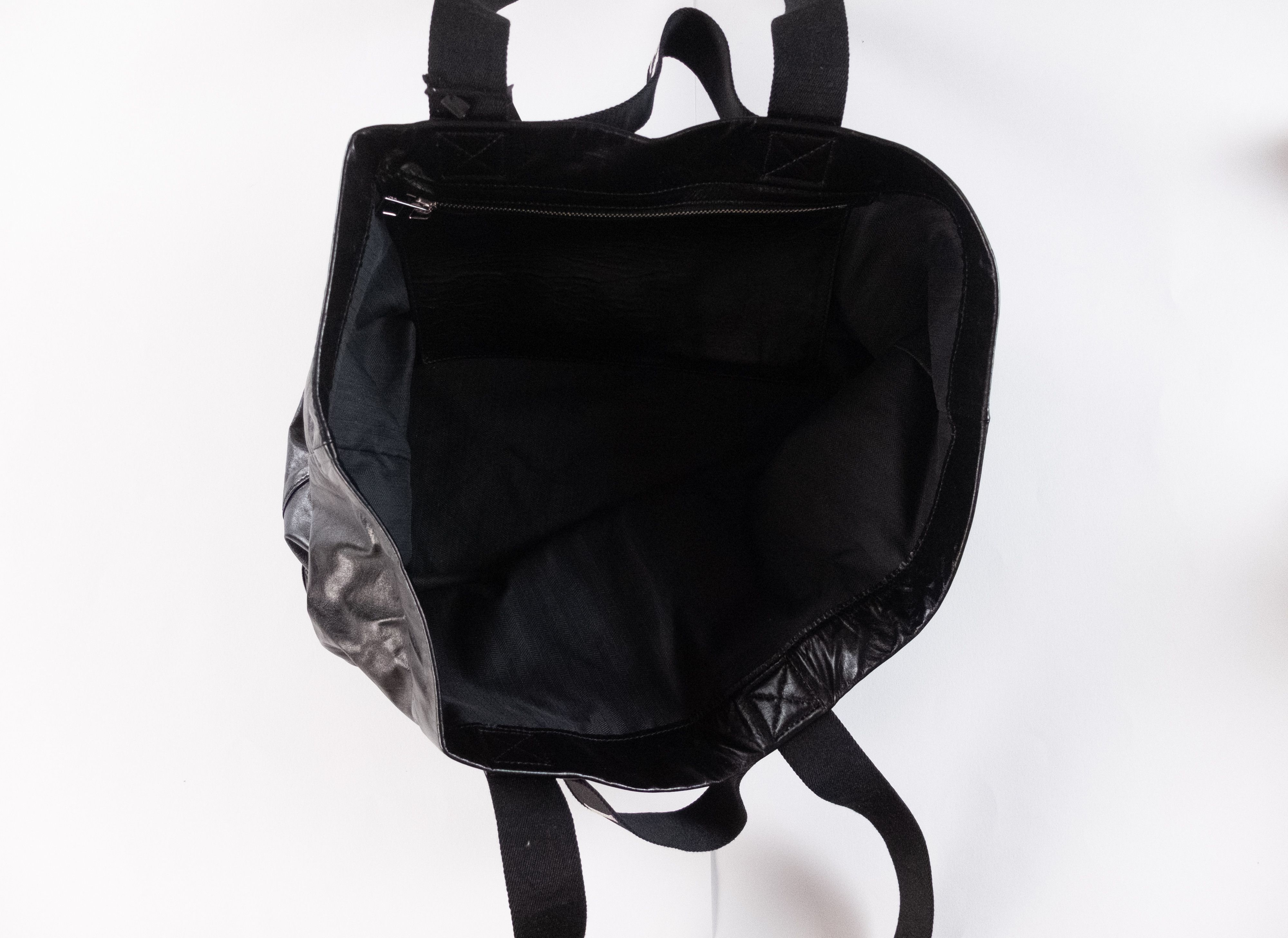 Loewe LOEWE Fold black twin handle lightweight leather tote bag Size ONE SIZE - 11 Thumbnail