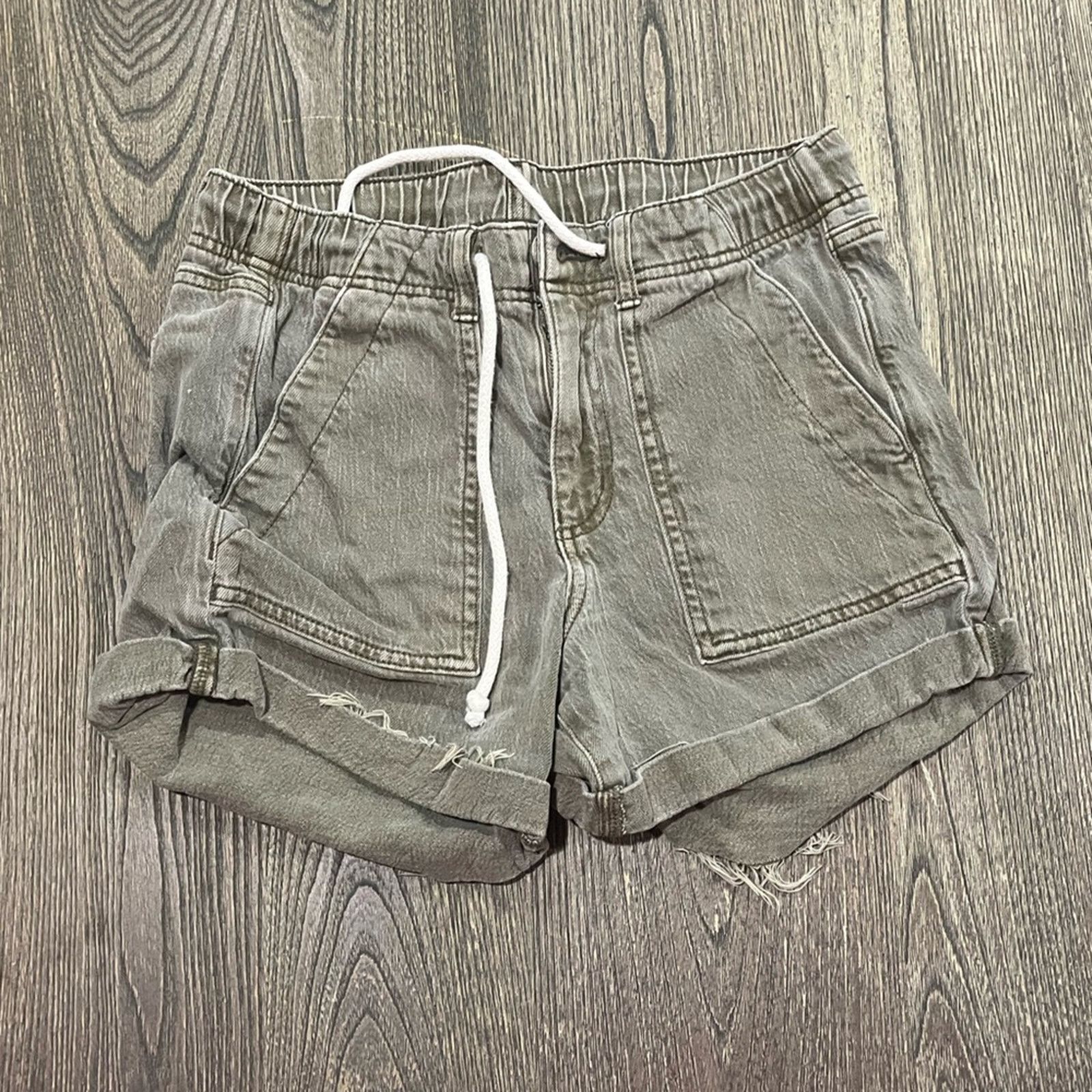 American Eagle Outfitters American Eagle Tomgirl Shorts Stretch Denim Green Size 4 Size 27" / US 4 / IT 40 - 1 Thumbnail