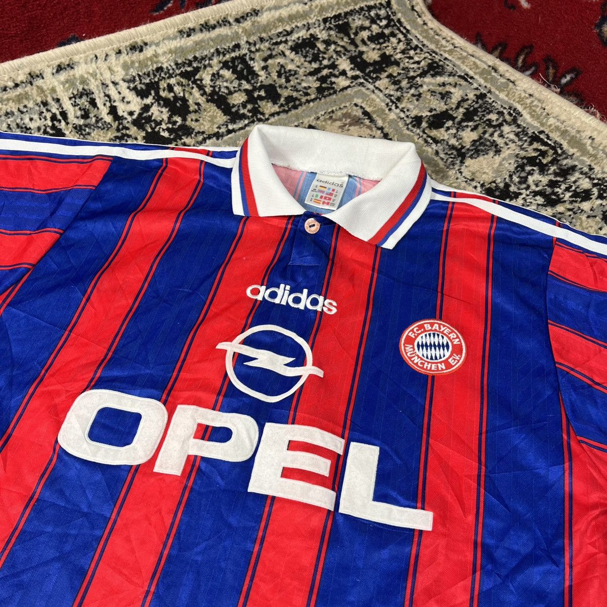Adidas Vintage 90s Adidas FC Bayern Munich 1995/97 Home Jersey Opel Size US M / EU 48-50 / 2 - 5 Thumbnail