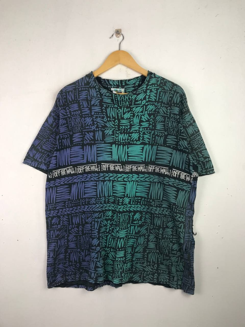Vans × Vintage Vintage 90's Distressed Streetwear Vans Of The Walls Size US L / EU 52-54 / 3 - 1 Thumbnail