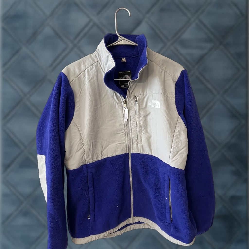 The North Face The North Face Women's Fleece Full Zip Jacket L Blue Solid All Seasons Zip Pockets Winter Fall Spring Mens Womens Boys Girls Size L / US 10 / IT 46 - 1 Thumbnail